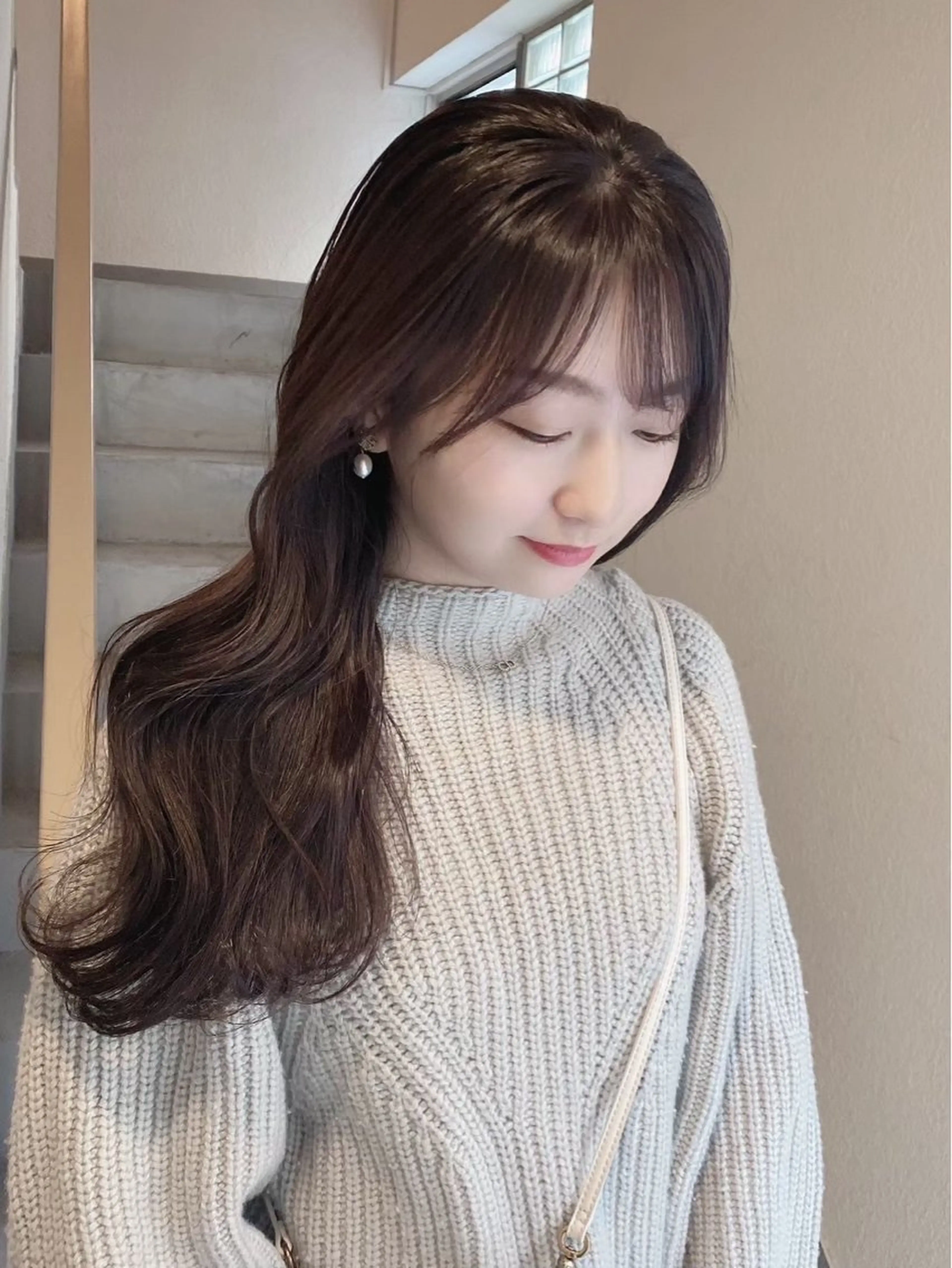 ロング akari/ 透明感/ワンカラーのヘアスタイル