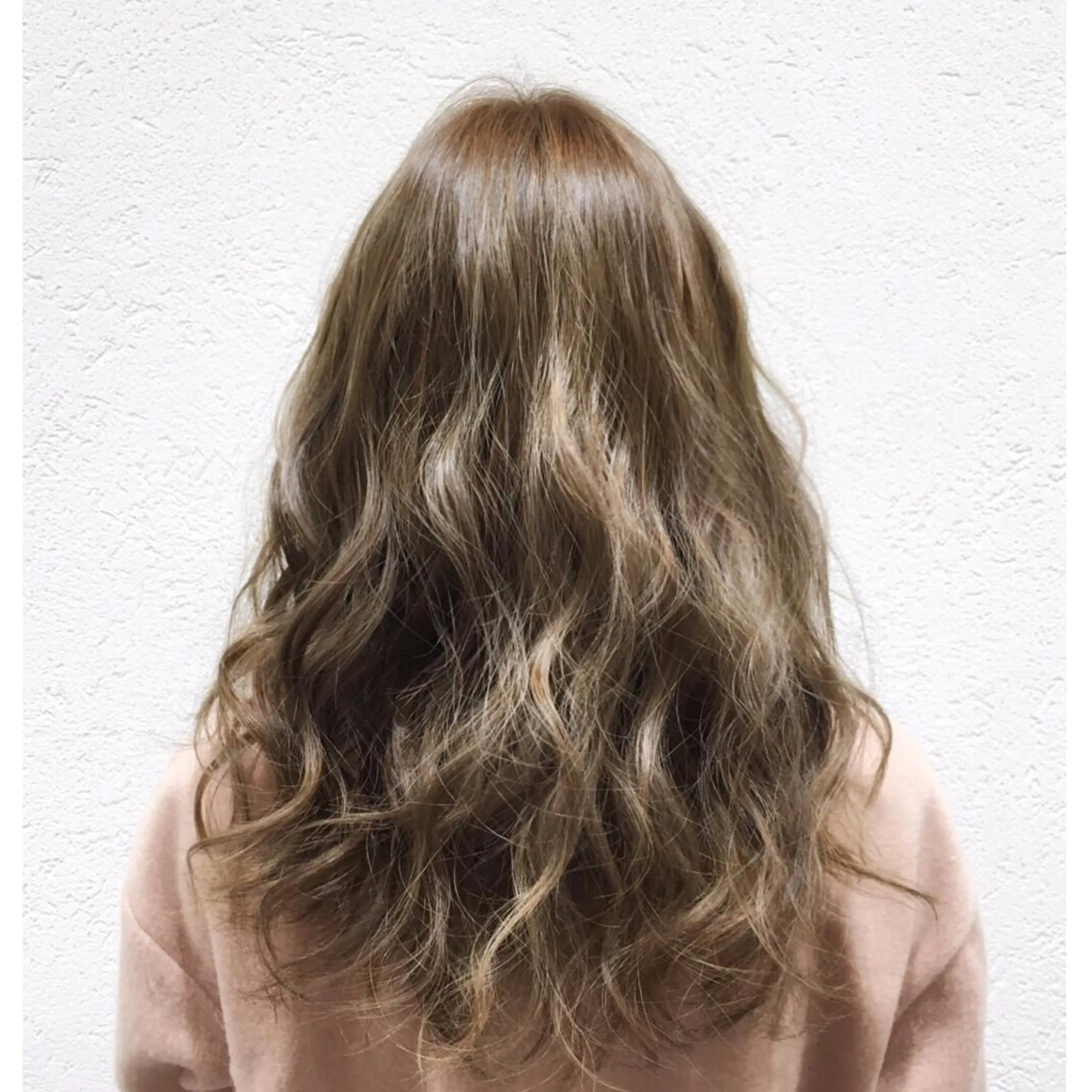 セミロング ロング カラー イルミナカラー biscohair 髪にドラマを。のヘアスタイル