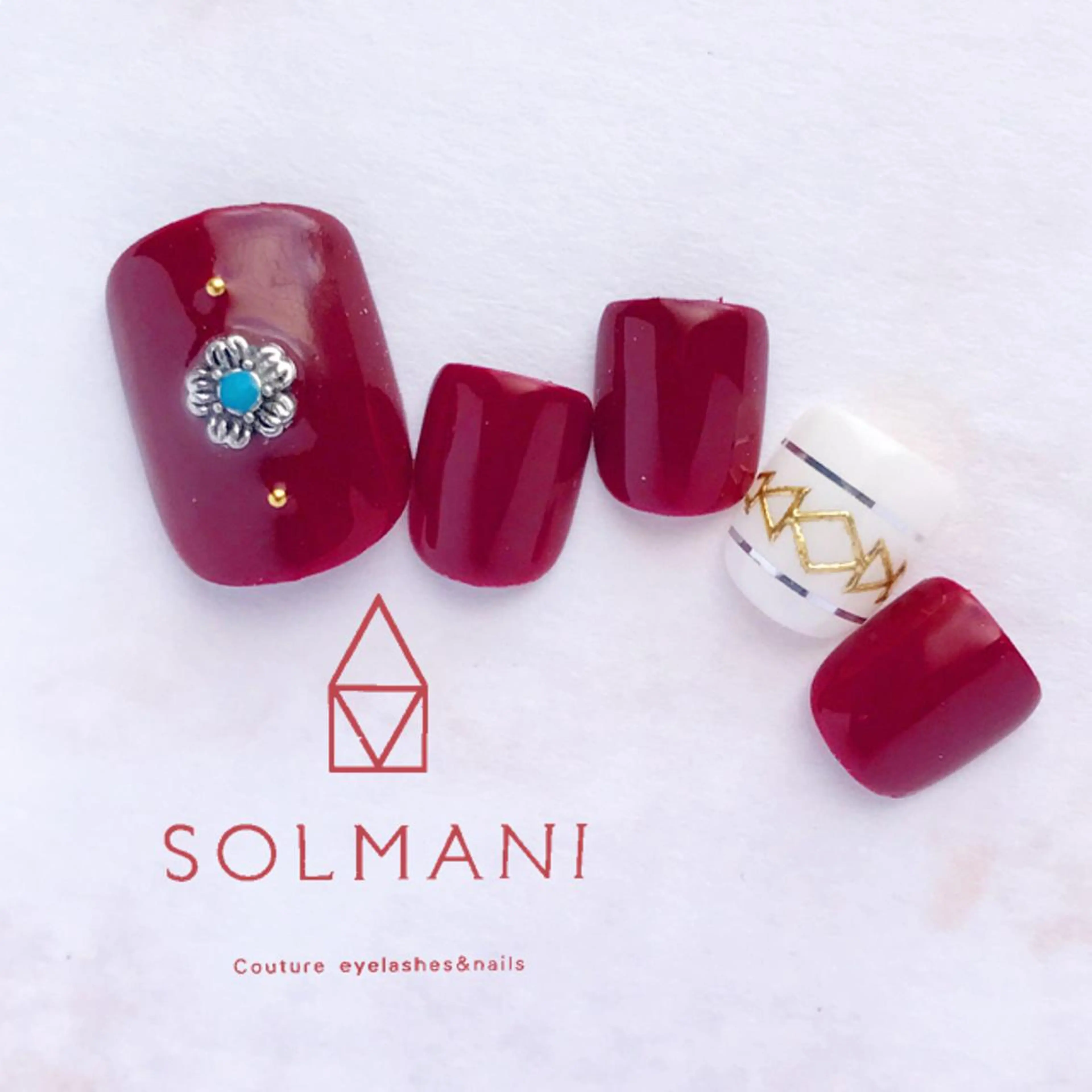 ネイル SOLMANI 予約担当のネイルデザイン