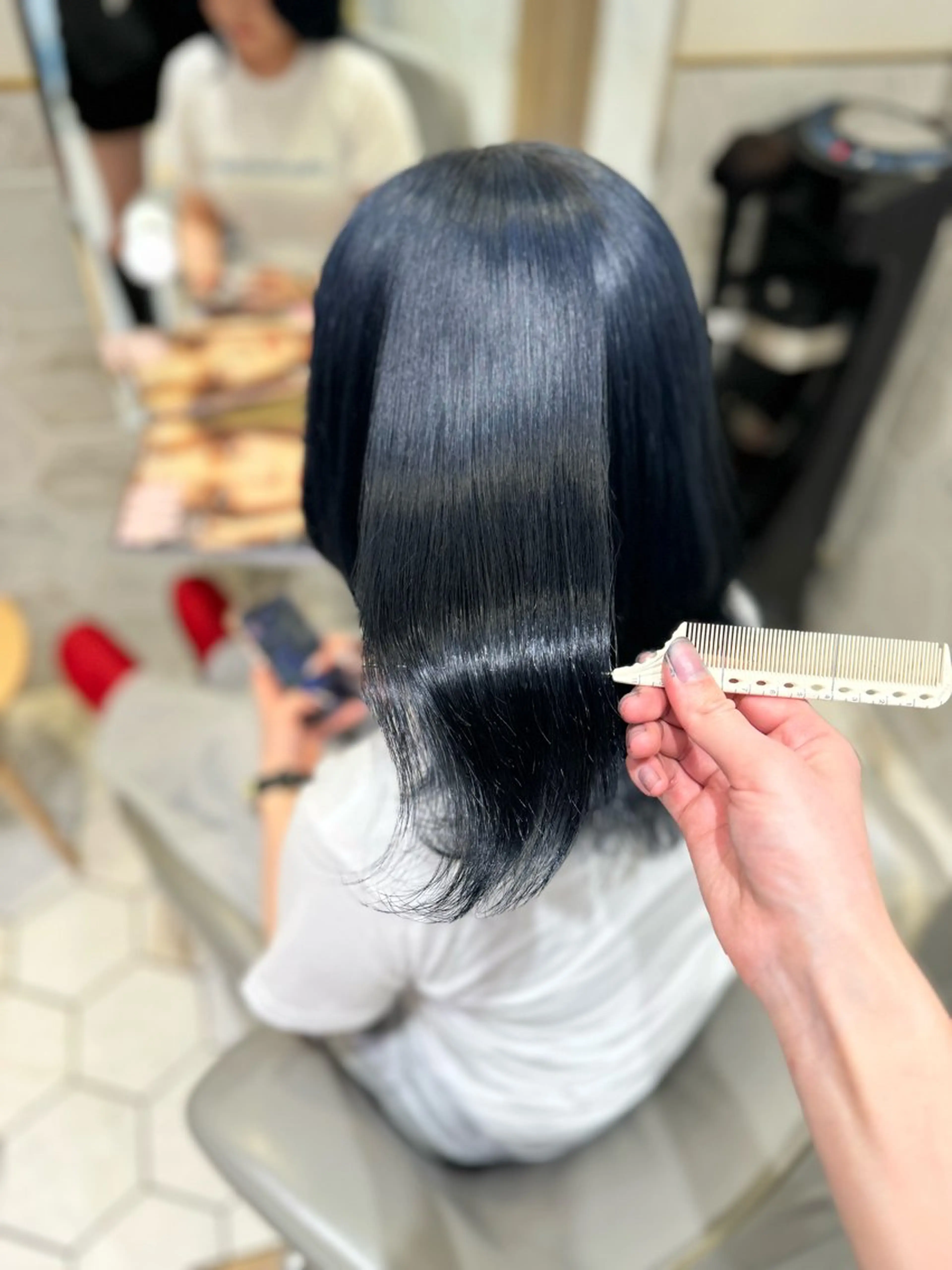 セミロング カラー ヘアカラー costes 今井芽依のヘアスタイル