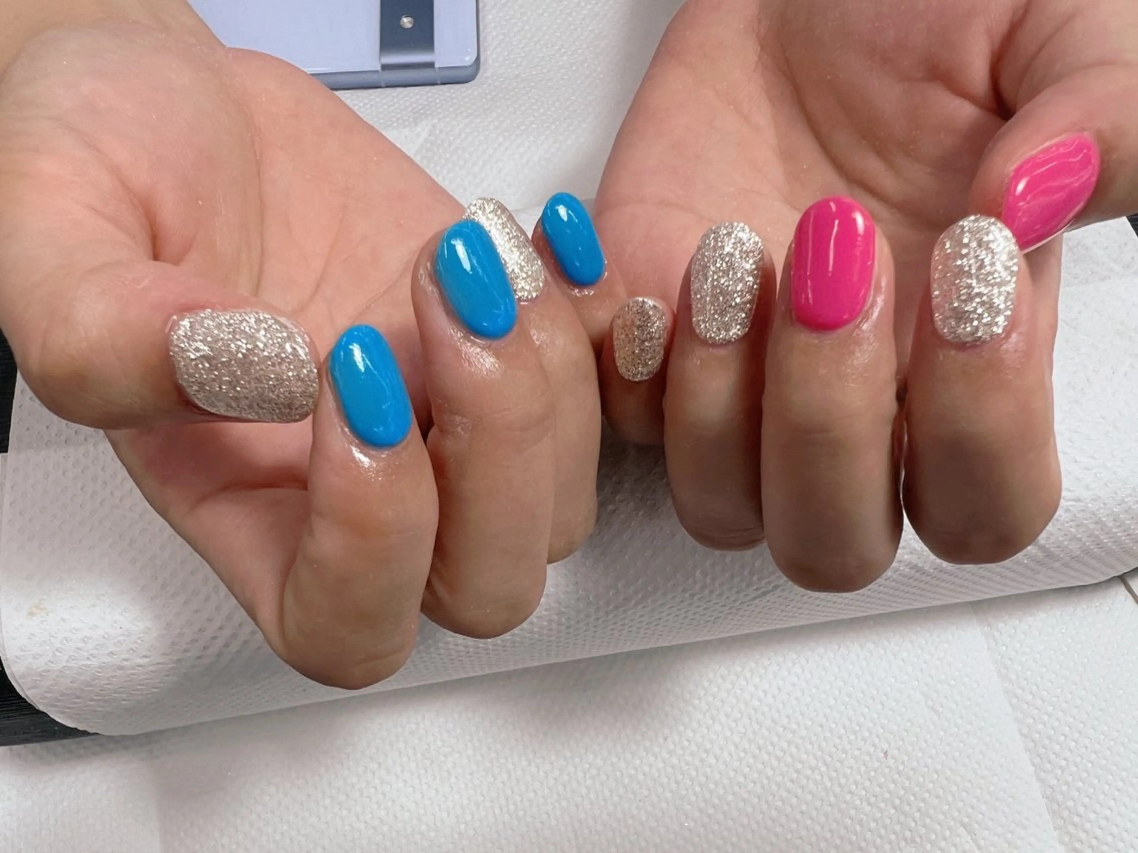 ネイル ブルー ワンカラーネイル ピンク シルバー 【MAXKELLY】 Shiotaのネイルデザイン