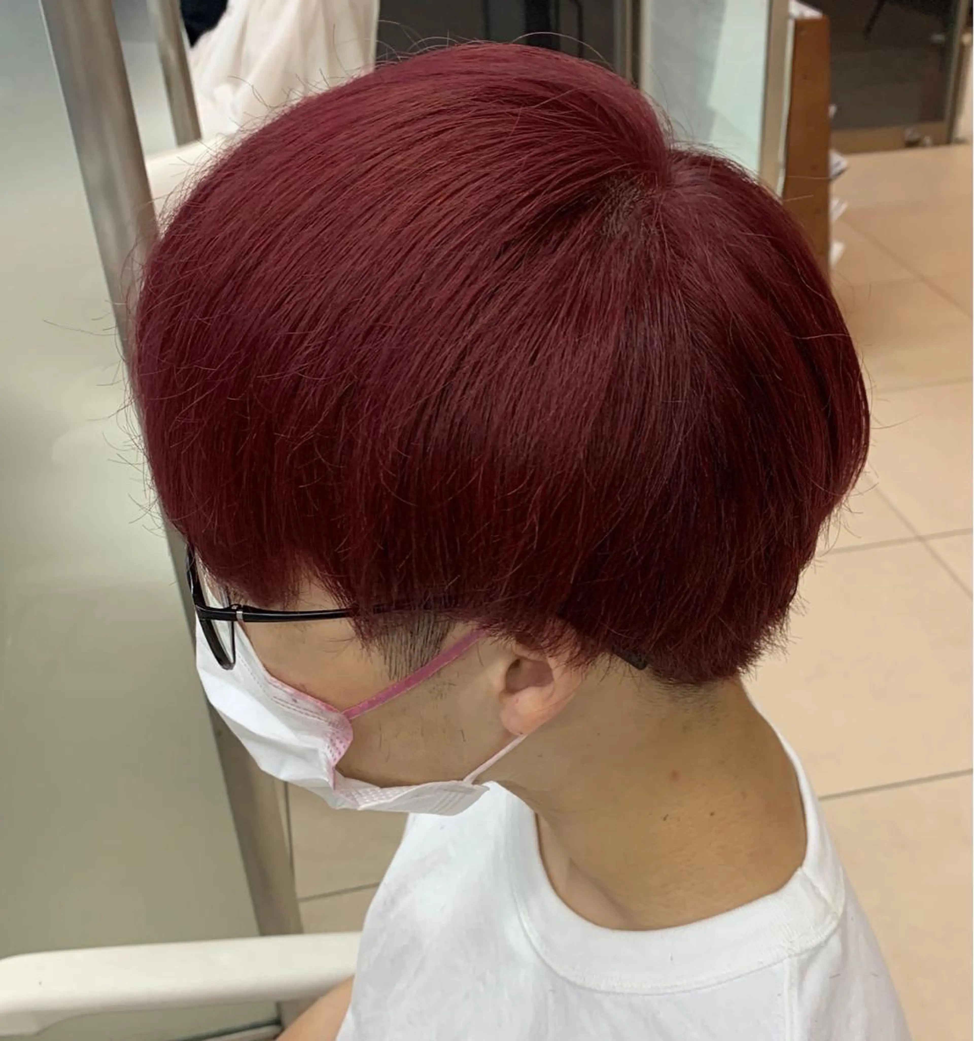 カラー メンズ メンズブリーチ ブリーチ 透明感カラー レッドカラー ✂︎✂︎レディースの メンズカット屋さんのヘアスタイル