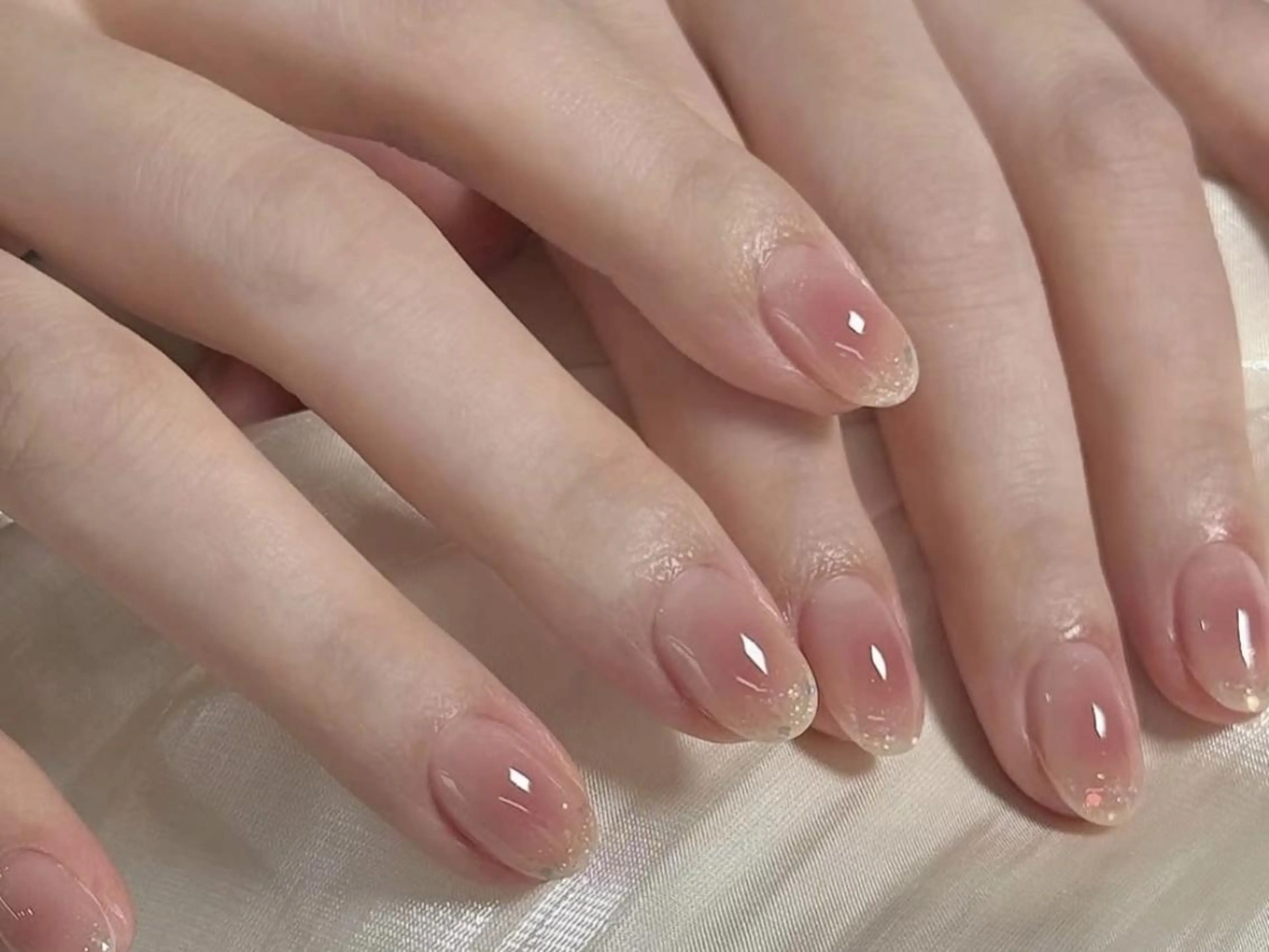 ネイル へぜリヒ ·もものネイルデザイン