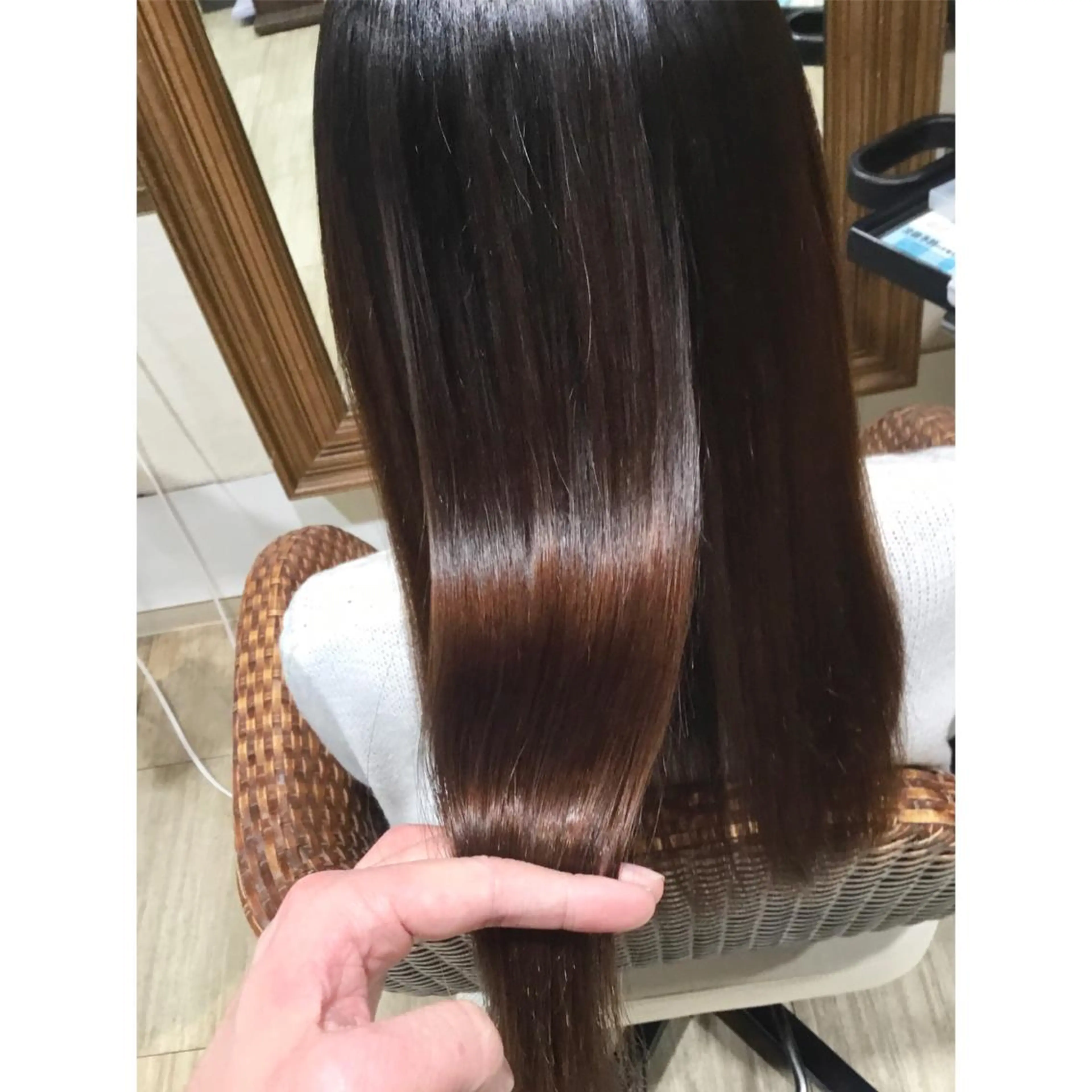 セミロング パーマ 髪質改善 縮毛矯正 ストレートパーマ KIZU 髪質改善 オカルト怪談のヘアスタイル