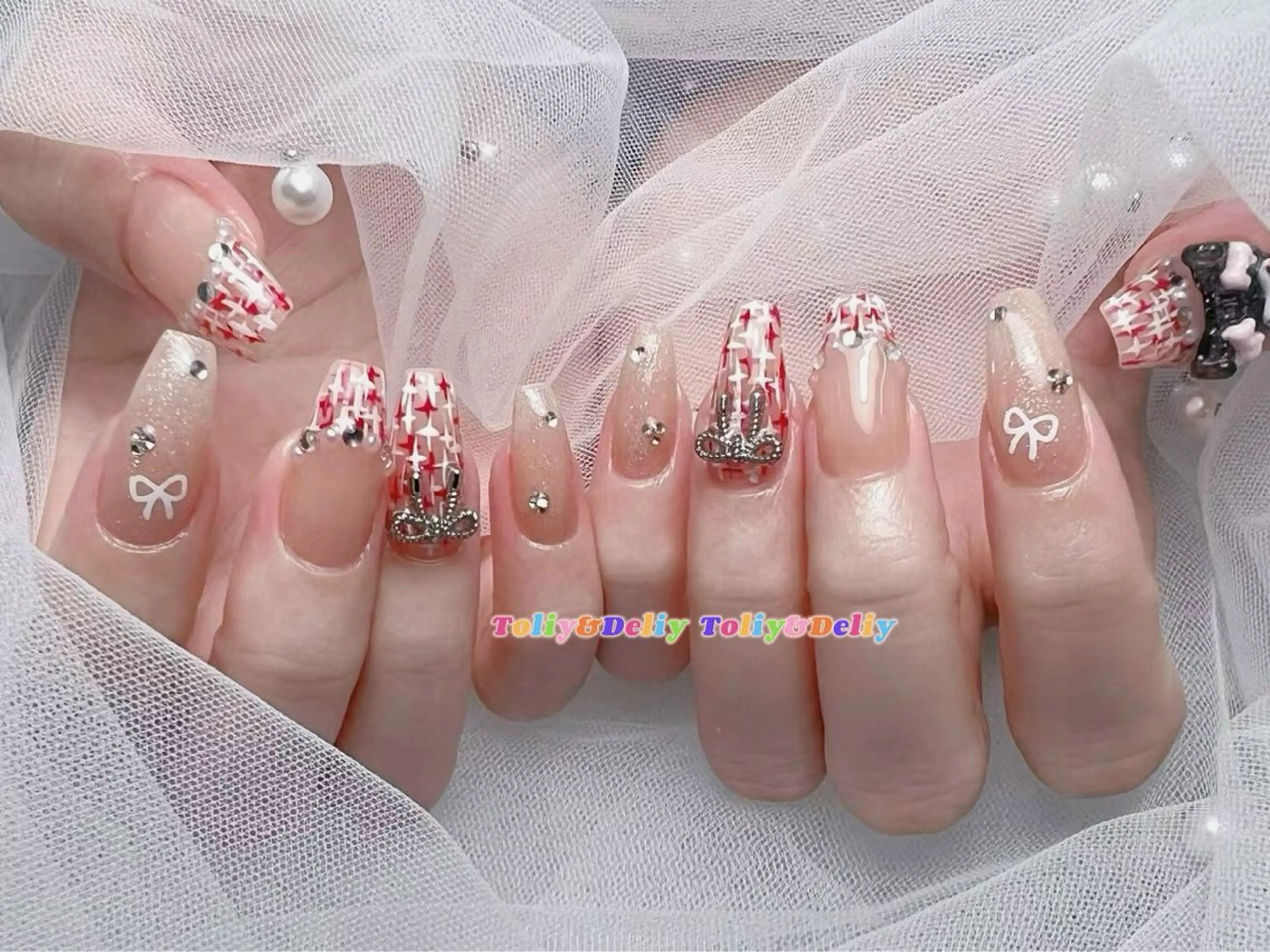 ネイル ハンドネイル ToliyDeliy Nail Salonのネイルデザイン