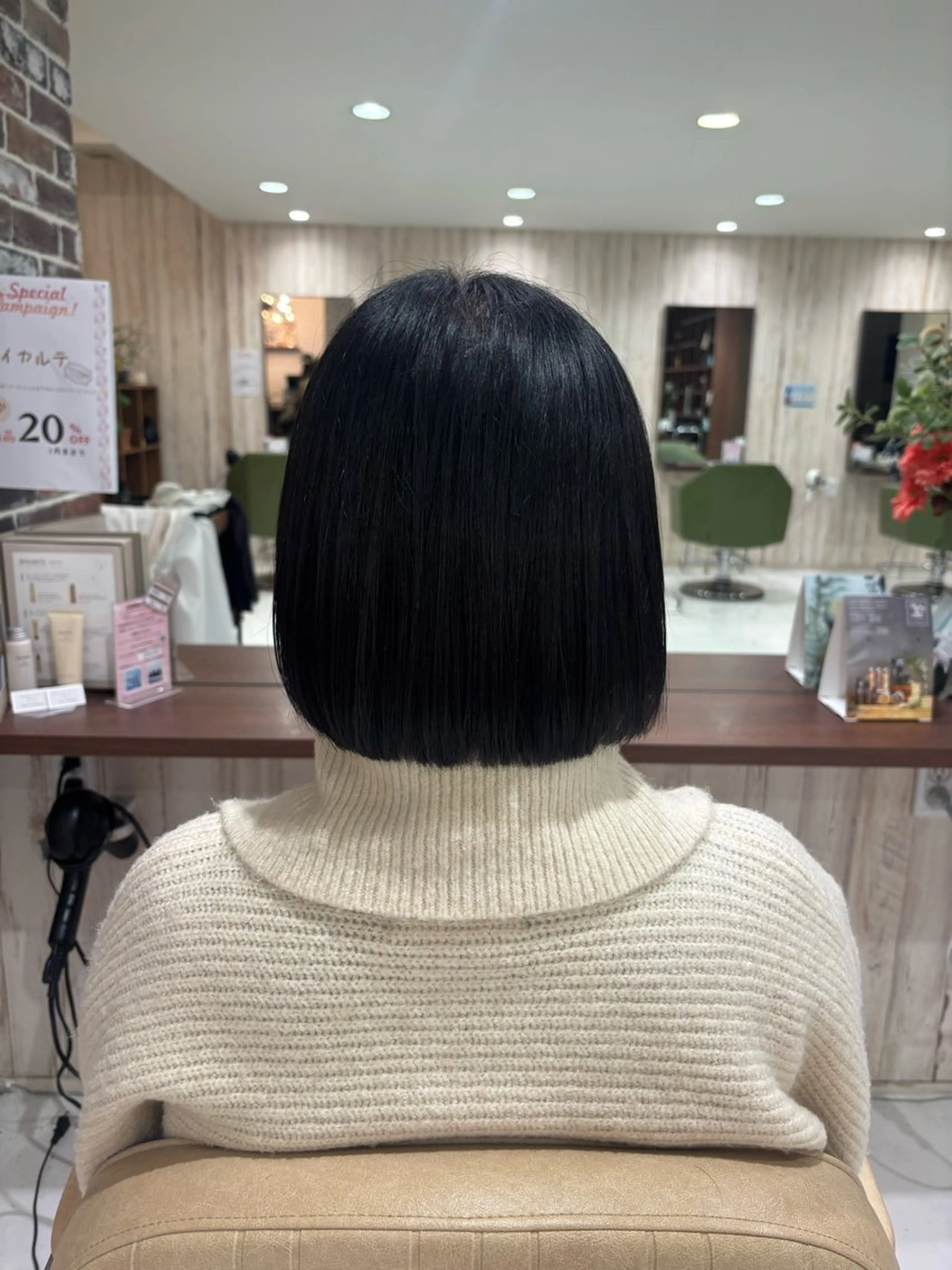ショート 保谷 菜々美のヘアスタイル
