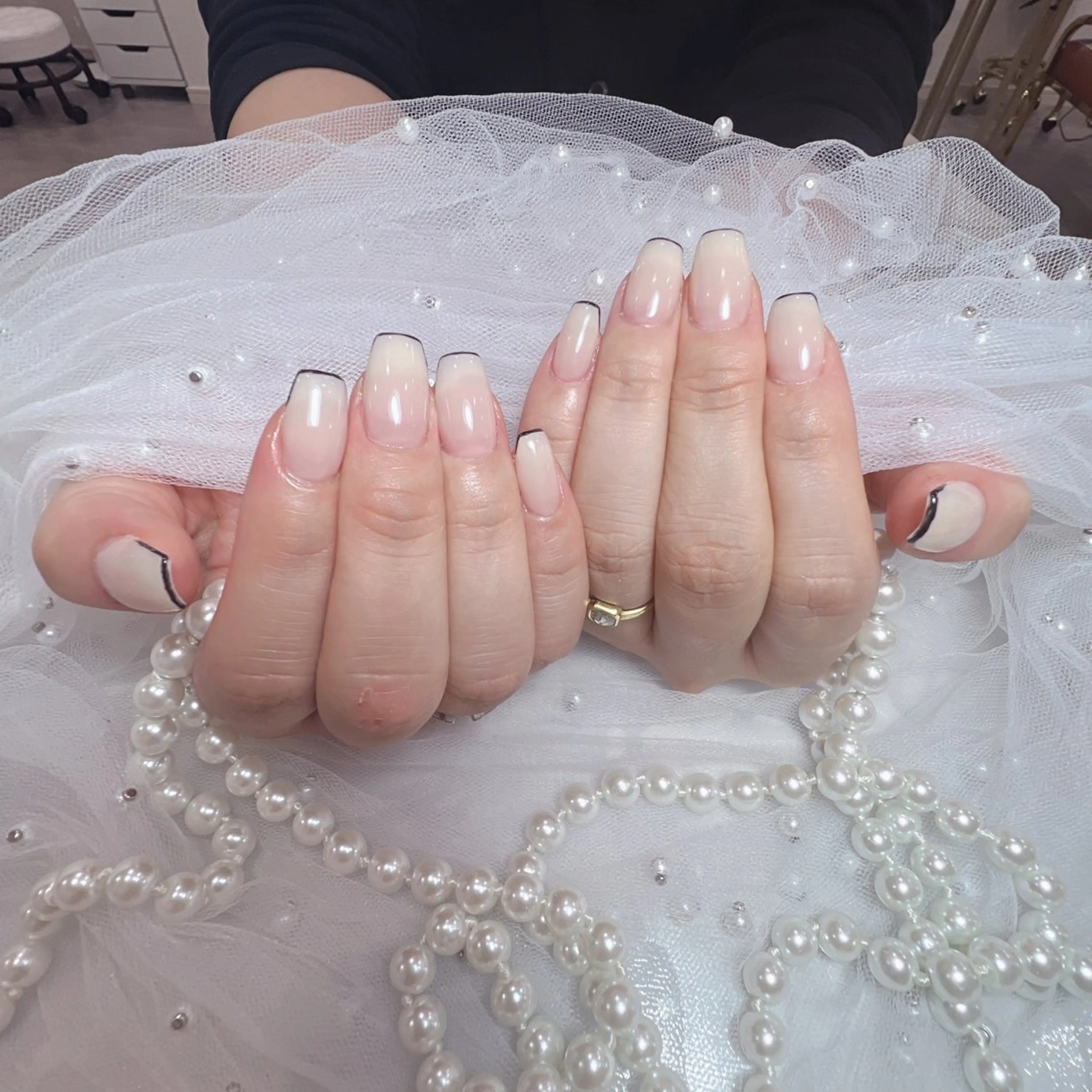 ネイル アートネイル フラッシュネイル フレンチネイル ジェルネイル ガラスフレンチ You&Me Yukiのネイルデザイン