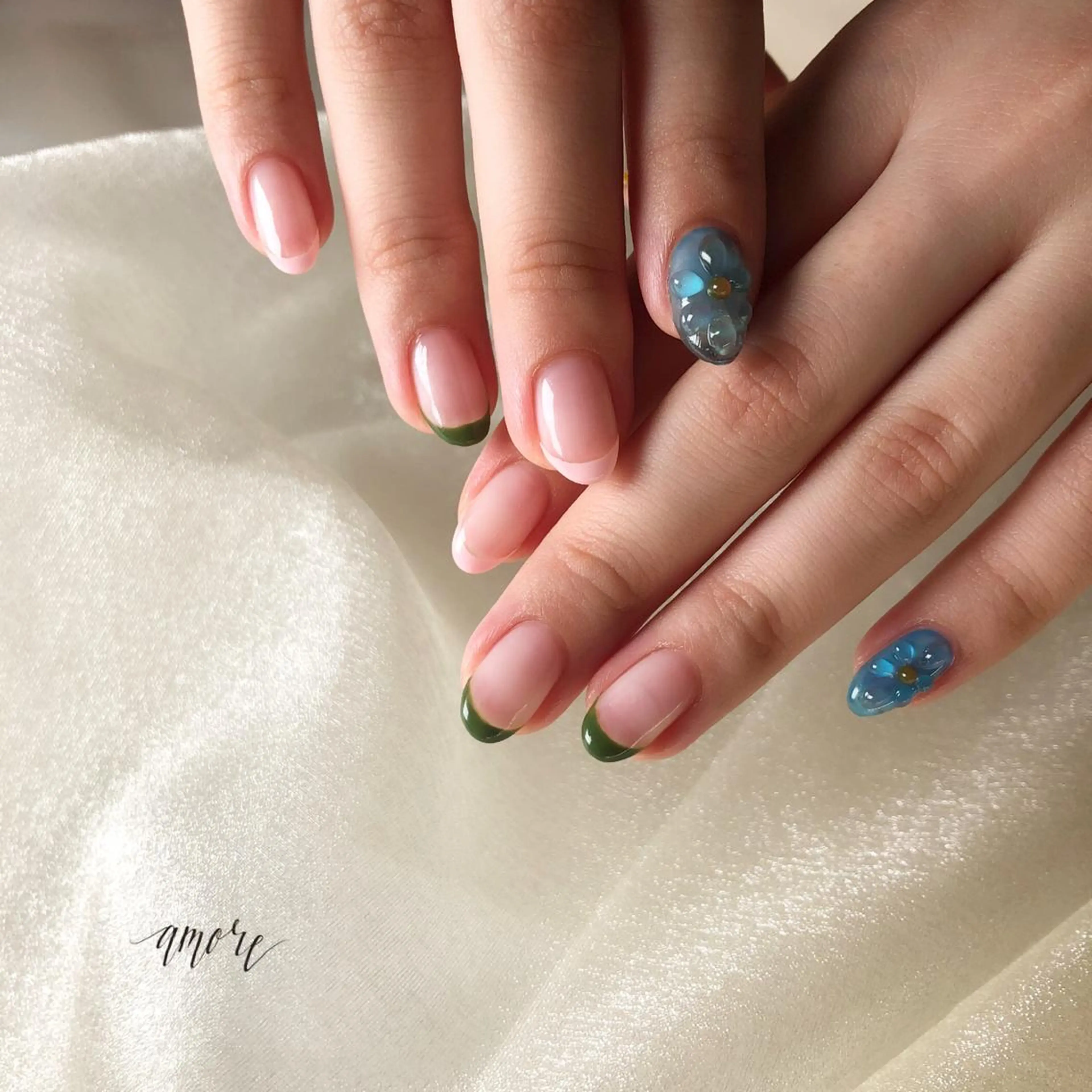 ネイル アートネイル フレンチネイル ジェルネイル 氷ネイル・うるうるネイル マグネットネイル You kyehwaのネイルデザイン