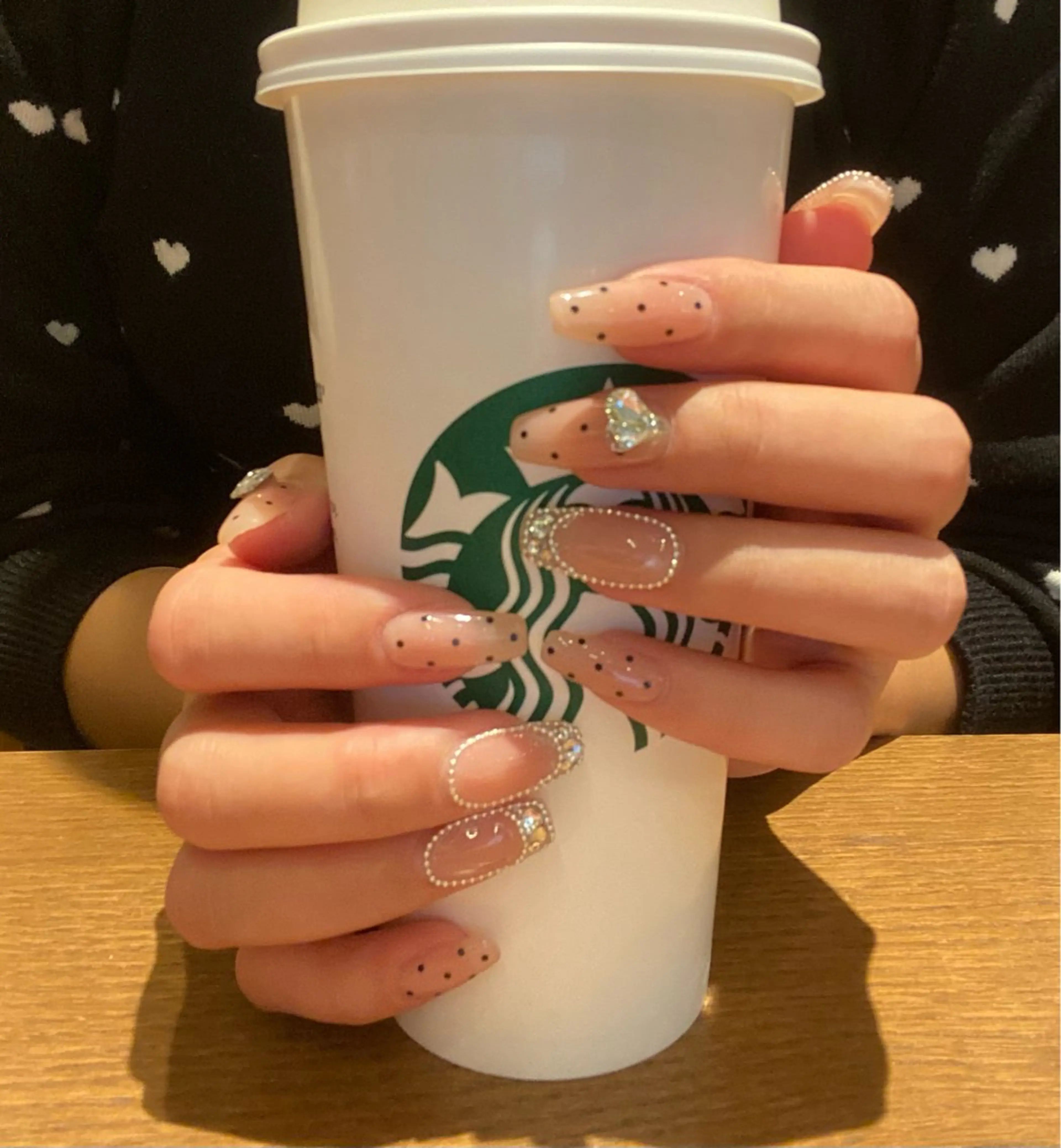 ネイル ＼近畿大学／近く🦢 Swanのネイルデザイン