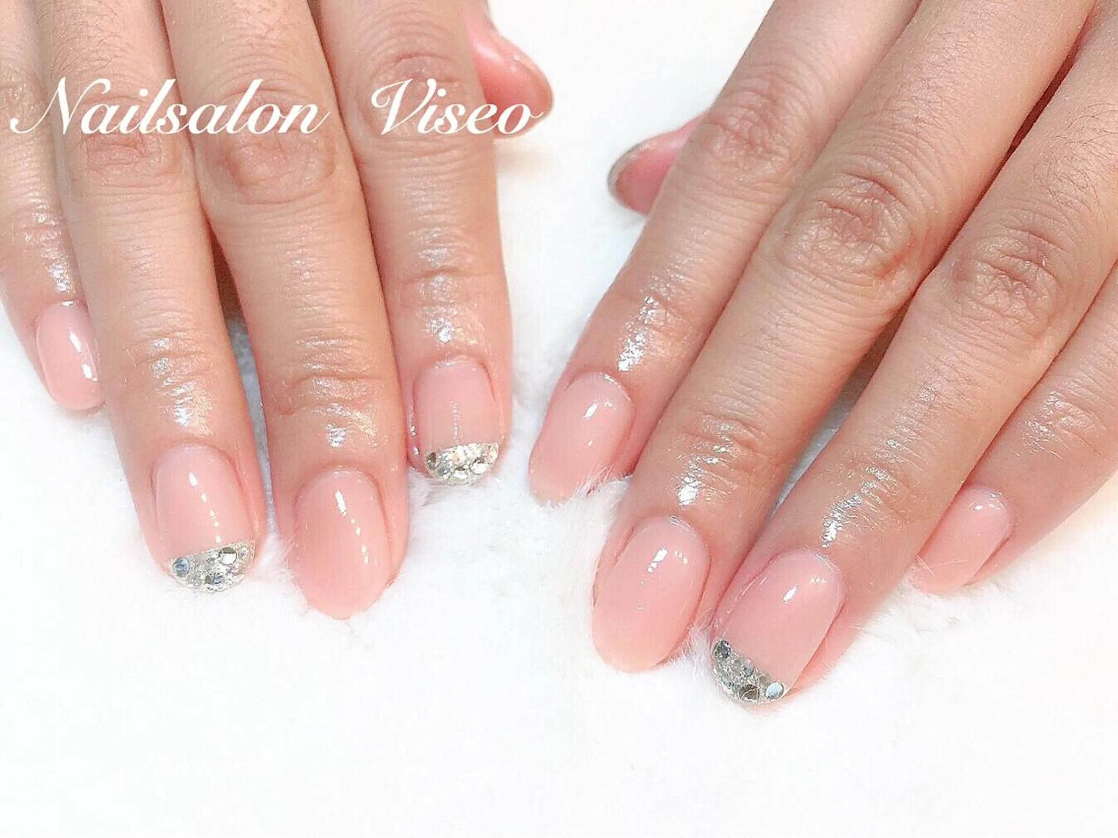 ネイル Viseo《6週間 長持ちパラジェル》のネイルデザイン