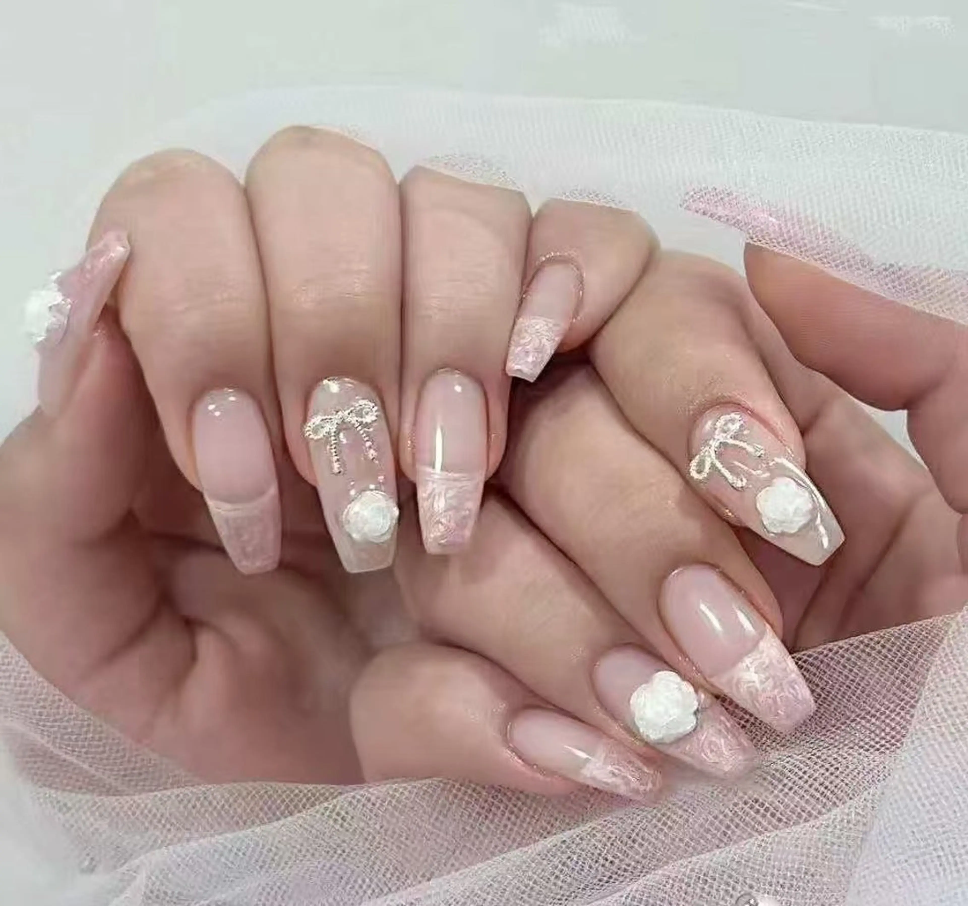 ネイル フラワーネイル フレンチネイル ジェルネイル ガラスフレンチ ハート ハンドネイル BabyYouMi ねねのネイルデザイン