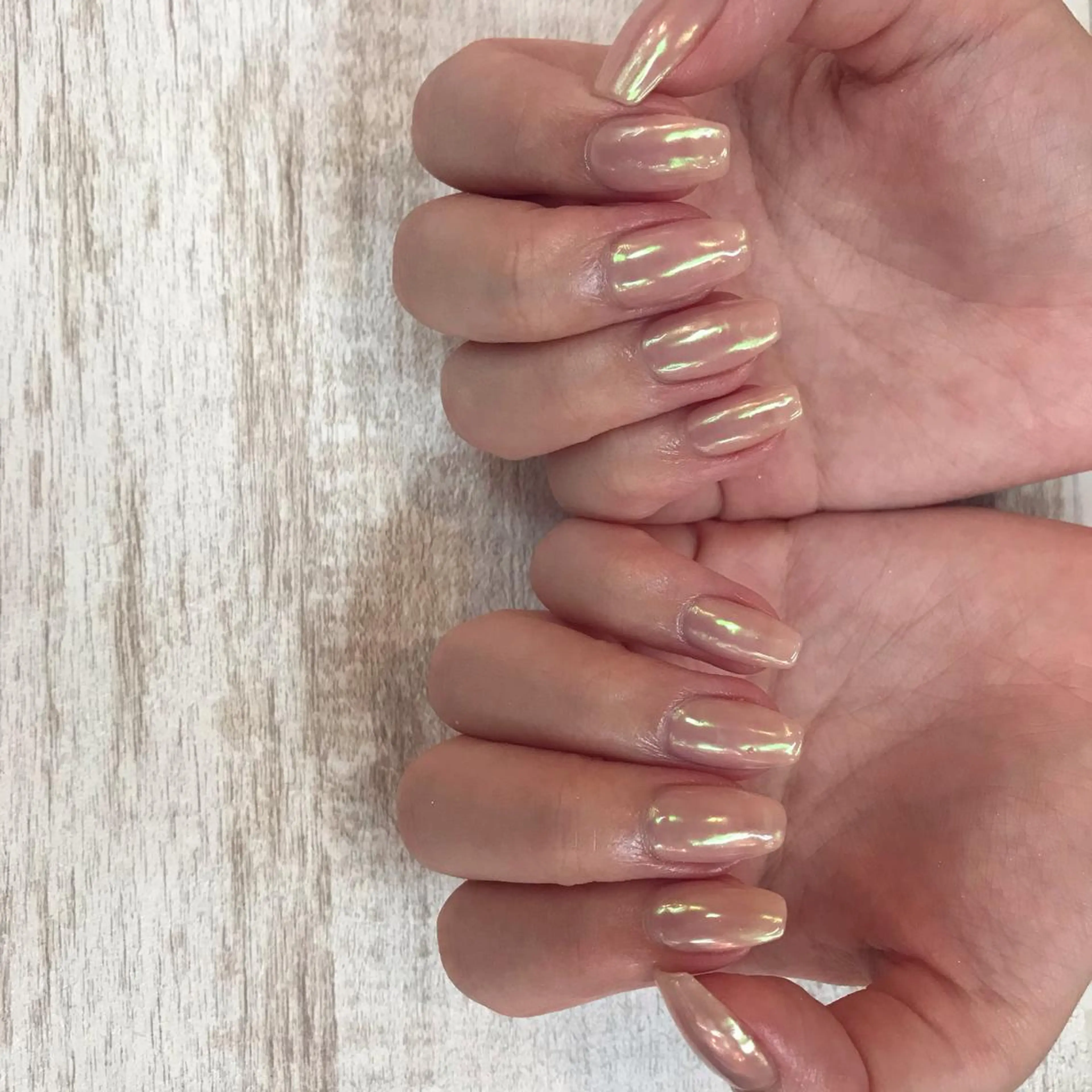 ネイル オーロラネイル ミラーネイル ワンカラーネイル 岡本 友恵のネイルデザイン