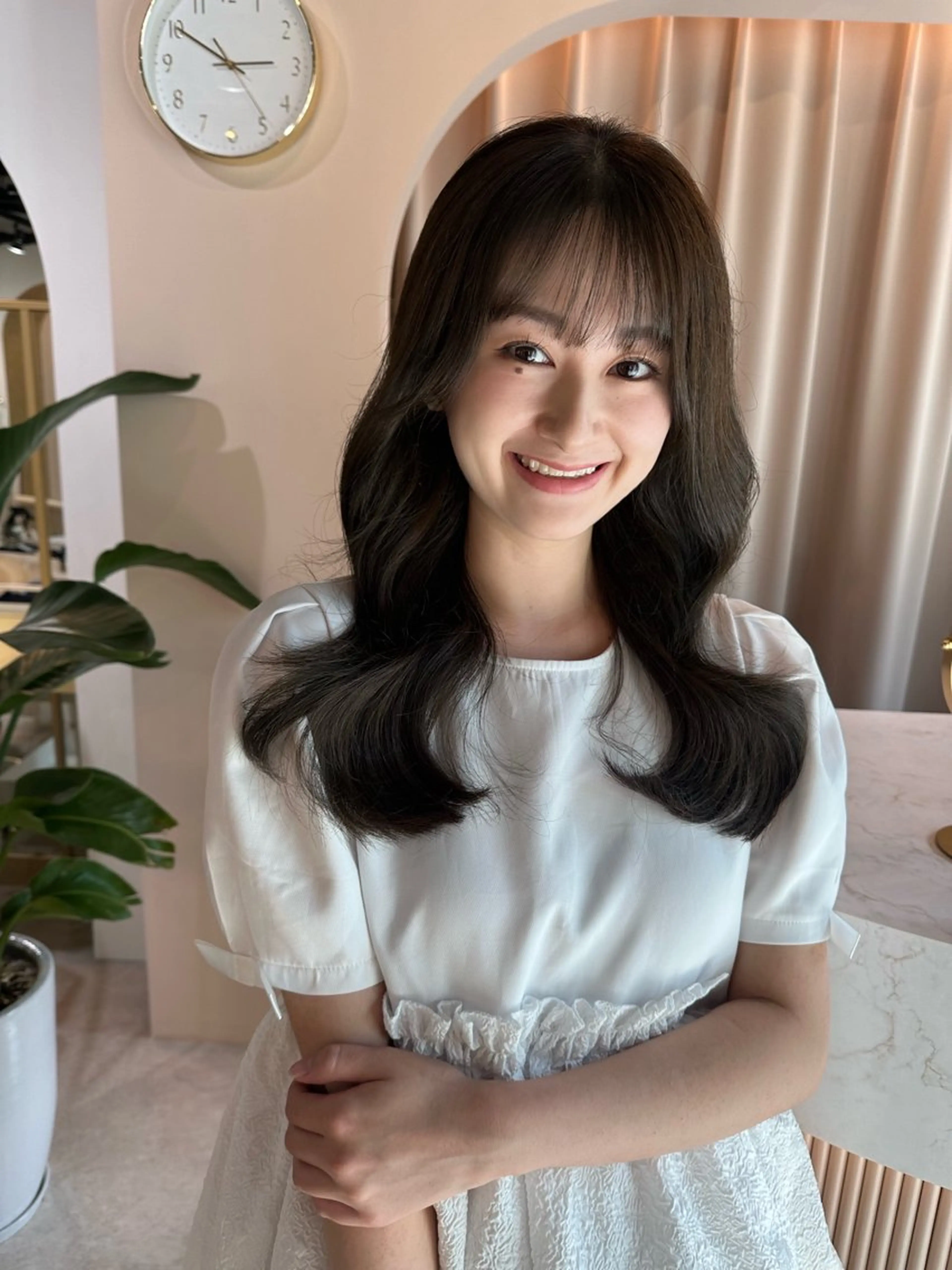 ロング カラー ヘアアレンジ カット ヘアカラー トリートメント Akane レイヤー/艶カラーのヘアスタイル