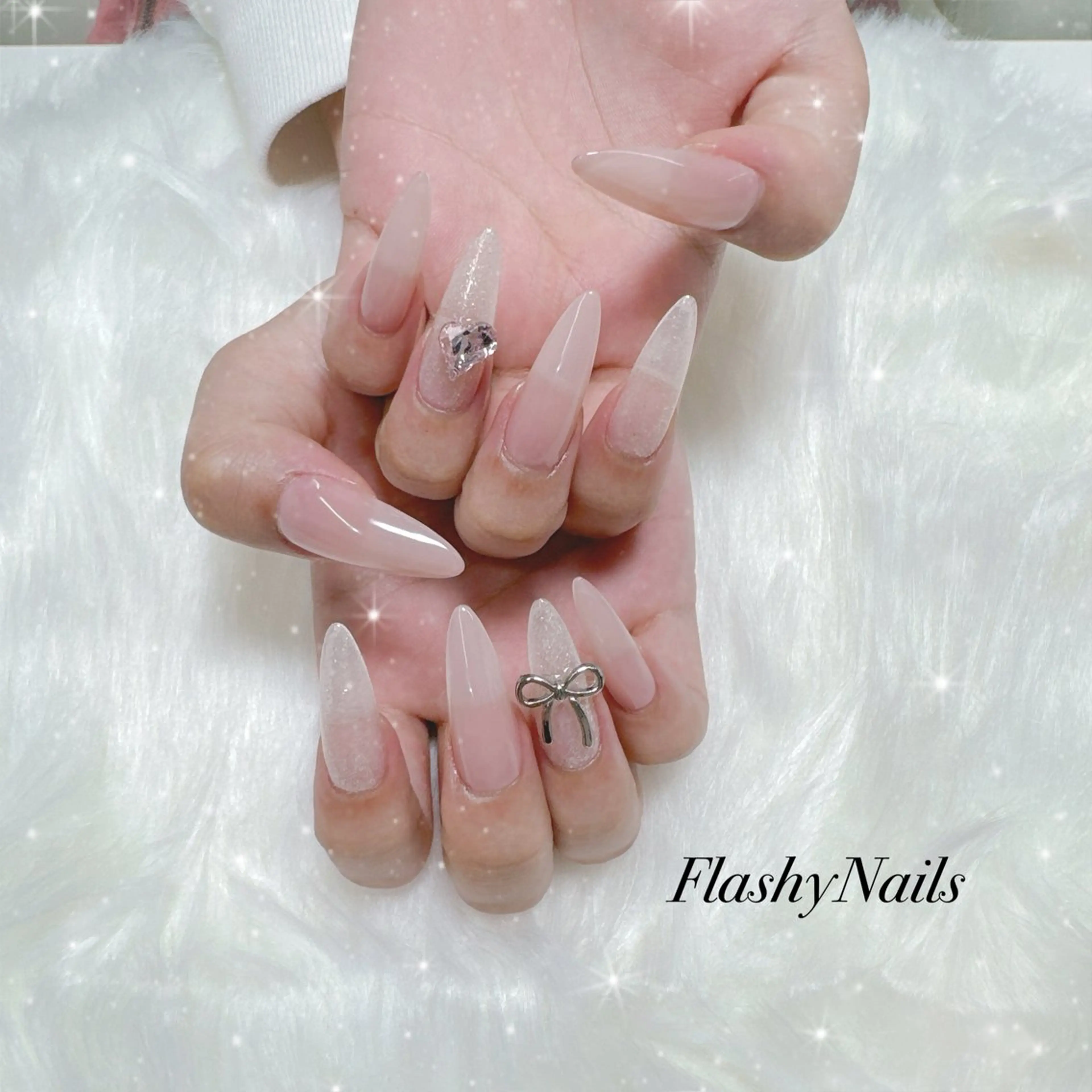 ネイル Flashy Nailsのネイルデザイン