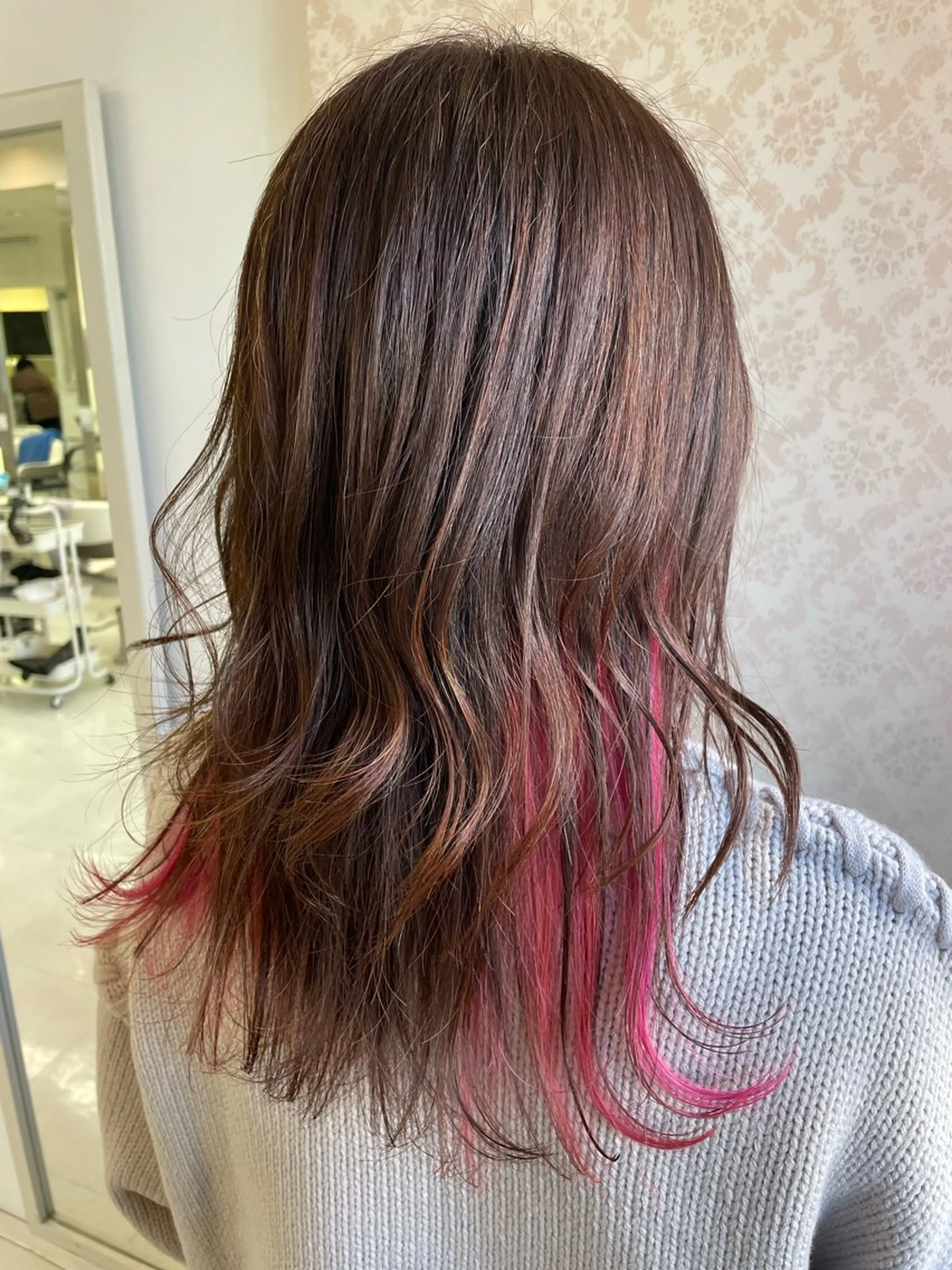 カラー ヒヨシ ルナのヘアスタイル