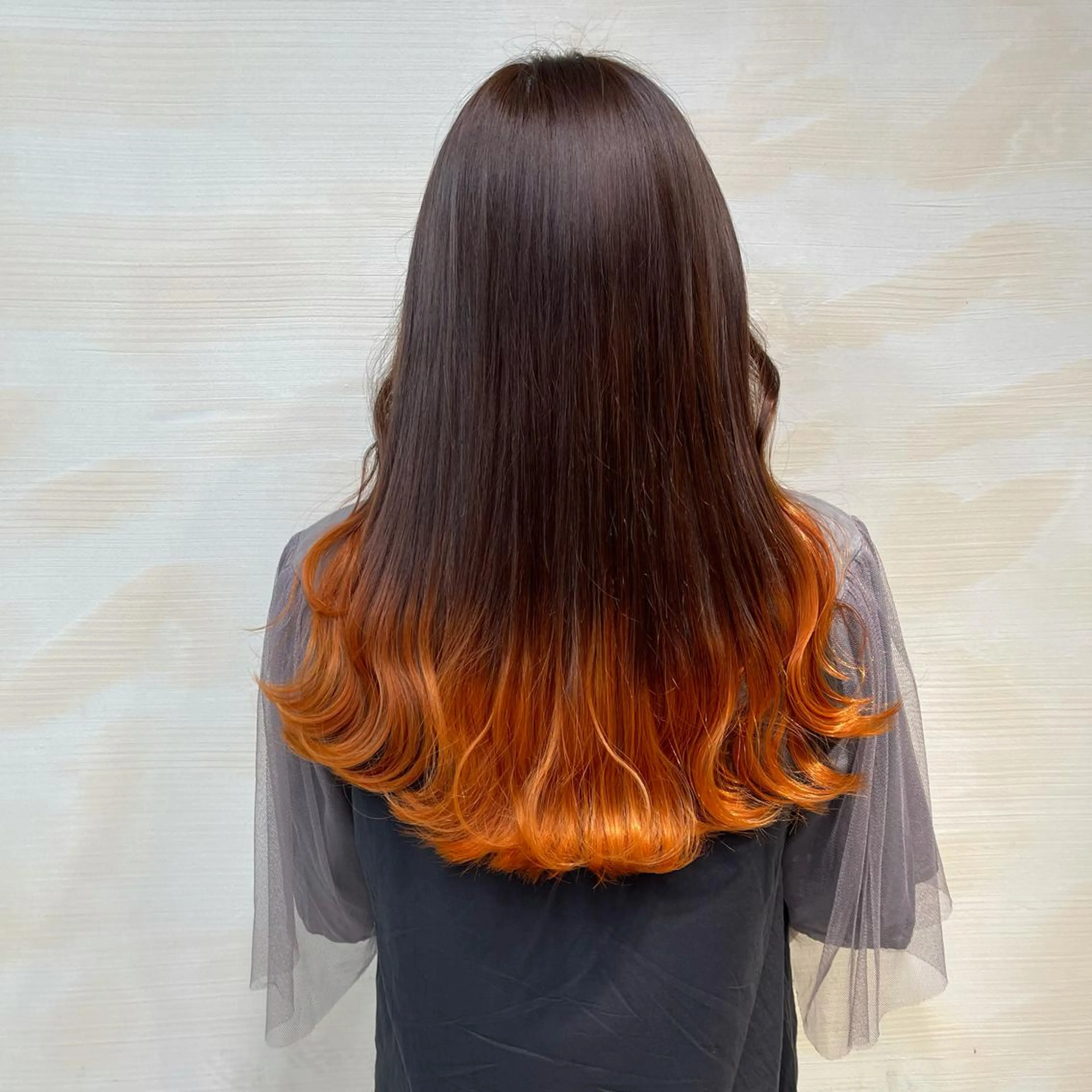 ロング カラー ブラウンカラー グラデーションカラー ナチュラルブラウン オレンジ ヘアカラー トリートメント MEI💫銀座 エクステ/艶カラーのヘアスタイル