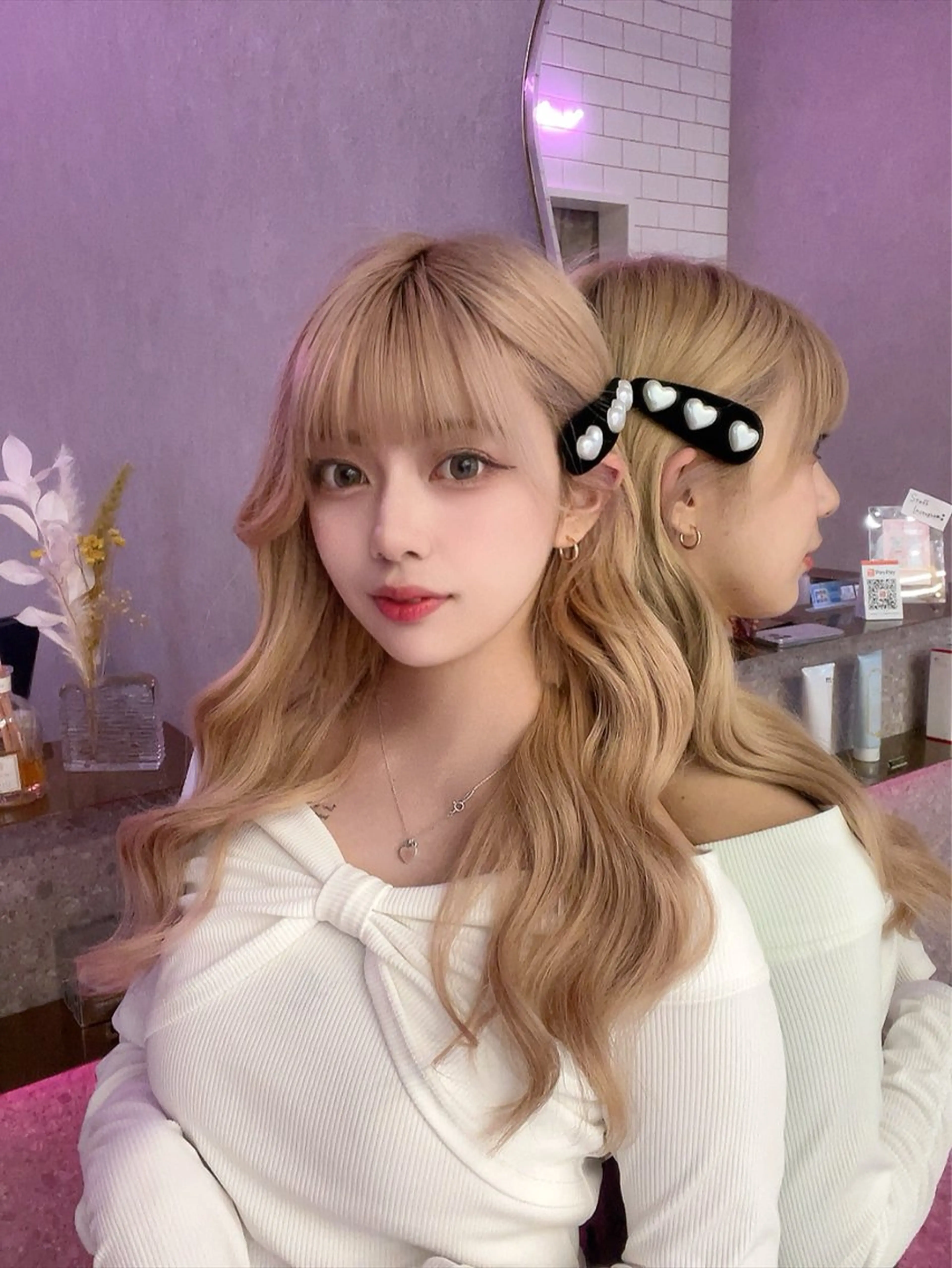 セミロング karin ボブハイトーンのヘアスタイル