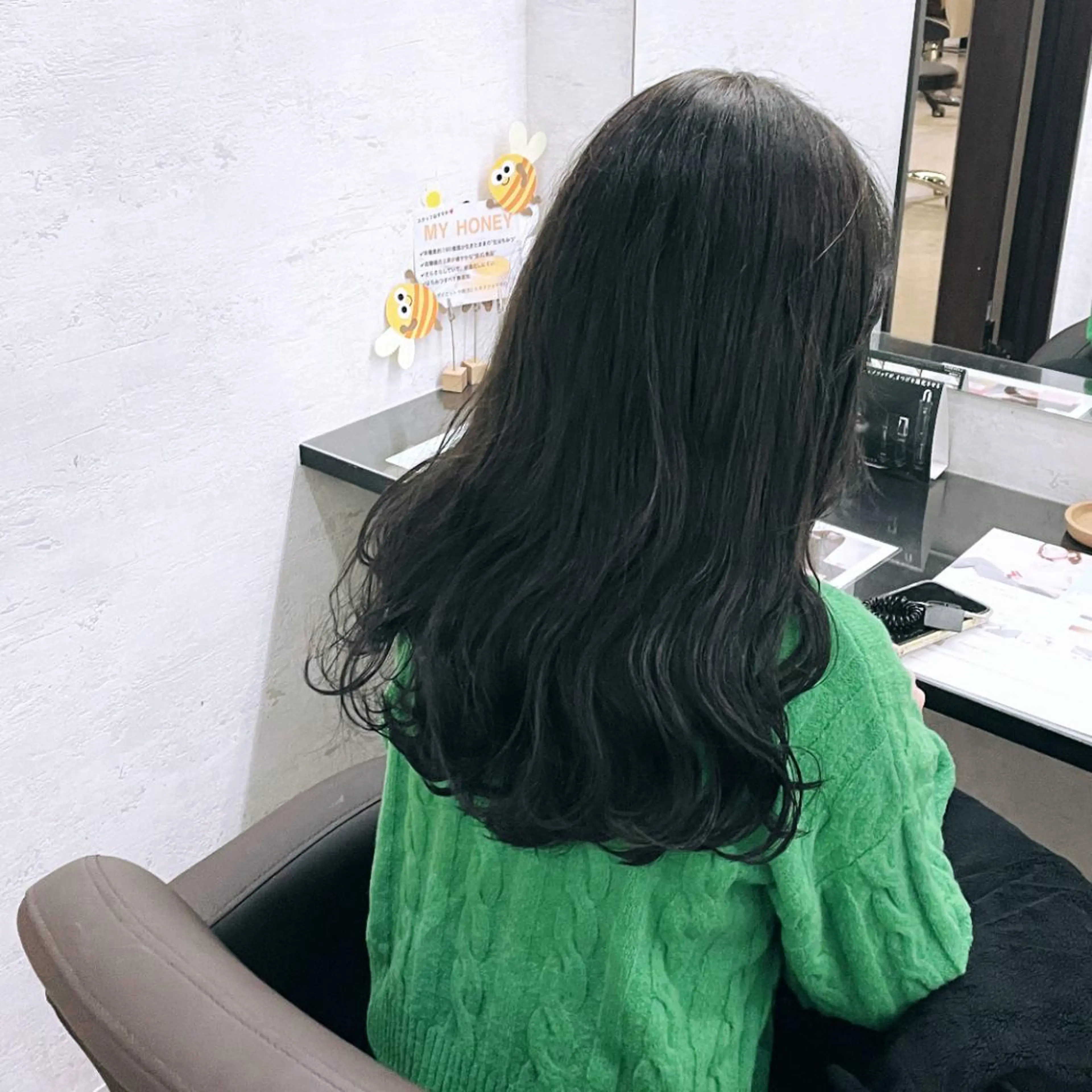 ロング カラー ヘアアレンジ グレージュ オリーブグレージュ オリーブグレー 阿部 大陽のヘアスタイル
