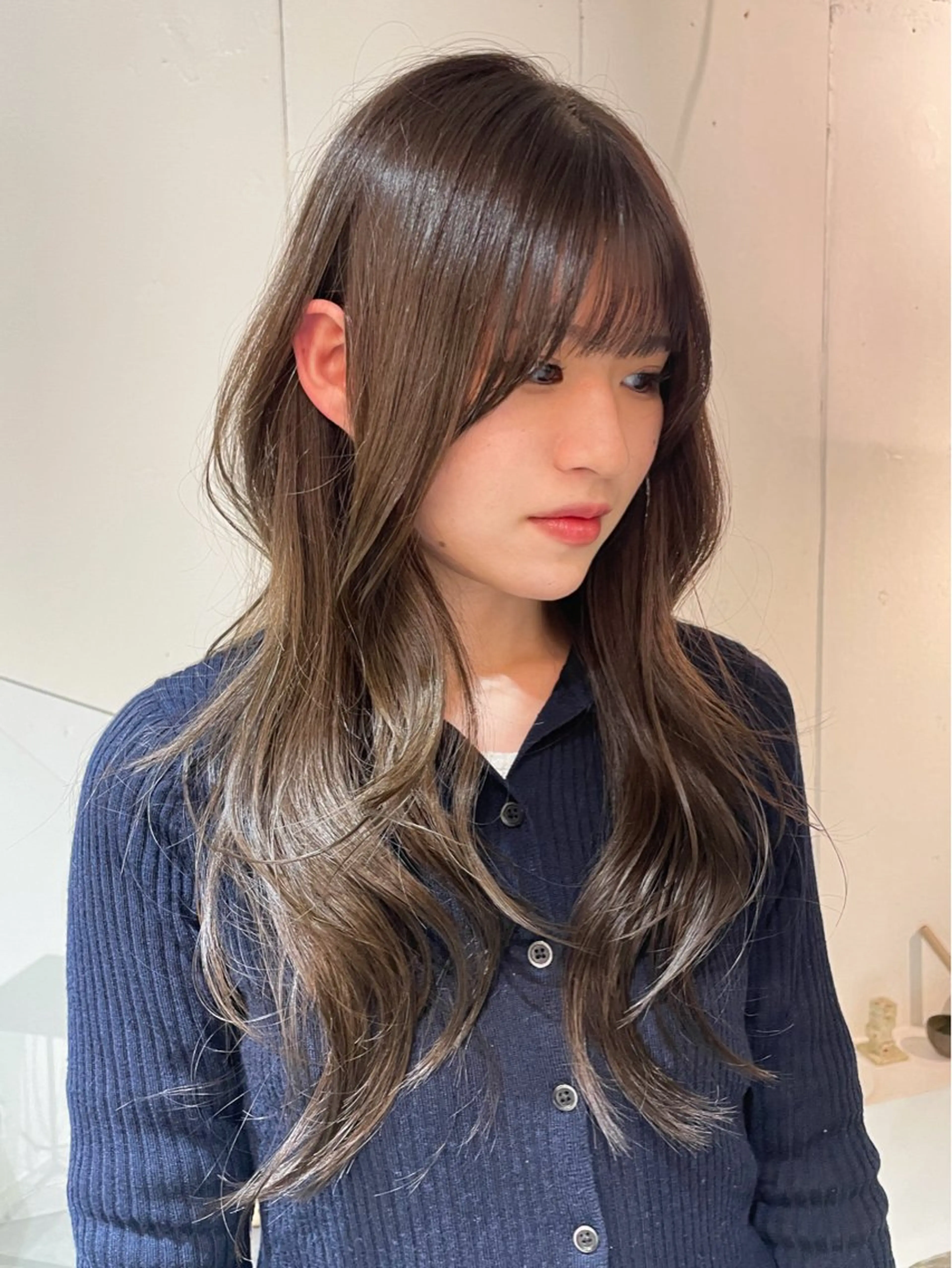 ロング カラー パーマ ベージュカラー オリーブベージュ ハッシュカット カット ヘアカラー トリートメント ハッシュカット/ 韓国ヘア☽⋰mahoのヘアスタイル