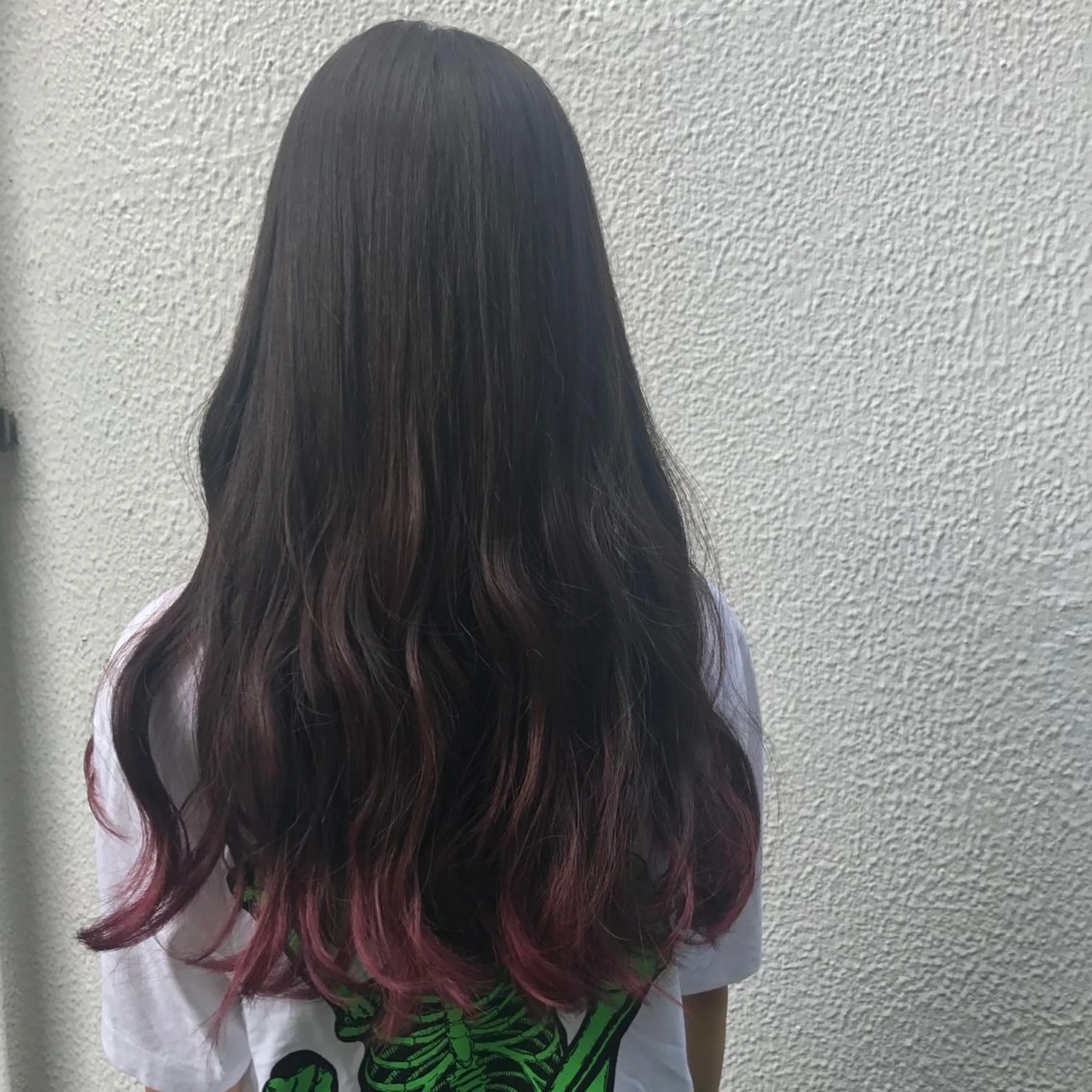 カラー ブリーチ グラデーションカラー ピンクカラー バイオレットカラー RERAIL所属・山本 舞のヘアスタイル