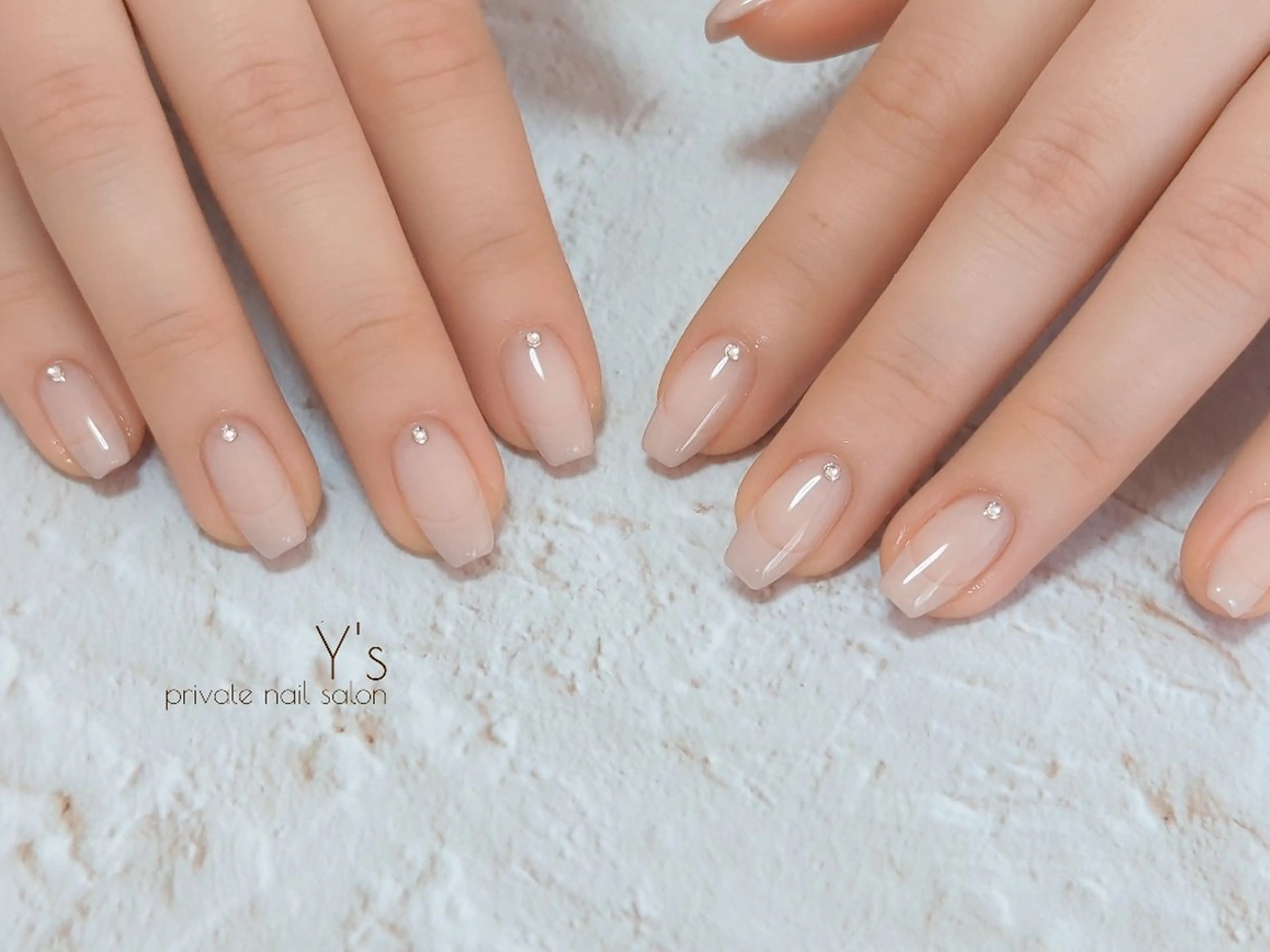 ネイル ストーンネイル ハンドネイル YUMI NAGAI  のネイルデザイン