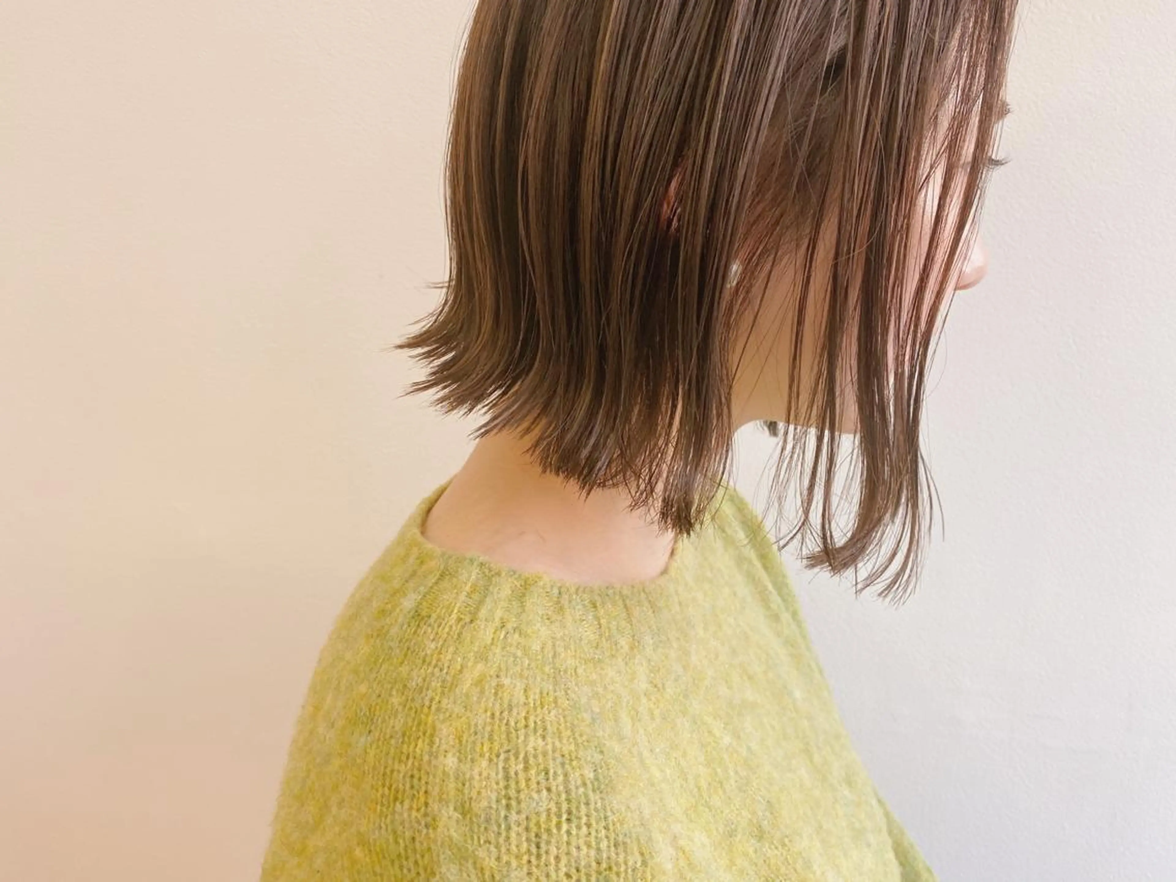 ショート カラー 顔周りレイヤー/韓国 ブリーチminamiのヘアスタイル