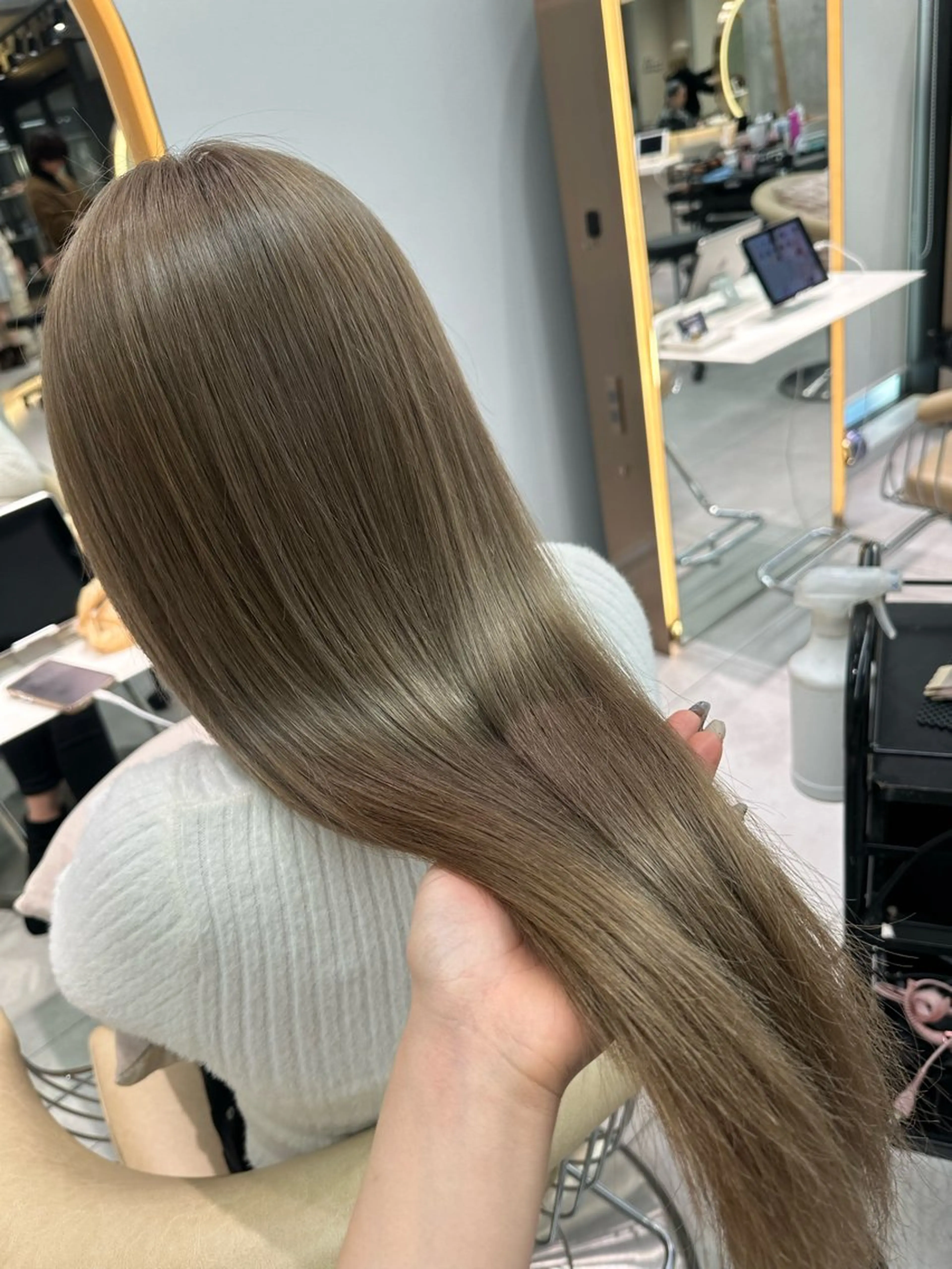 ロング カラー ブリーチ トリートメント 🍒楓🍒北九州1 艶カラー作る人🎨のヘアスタイル