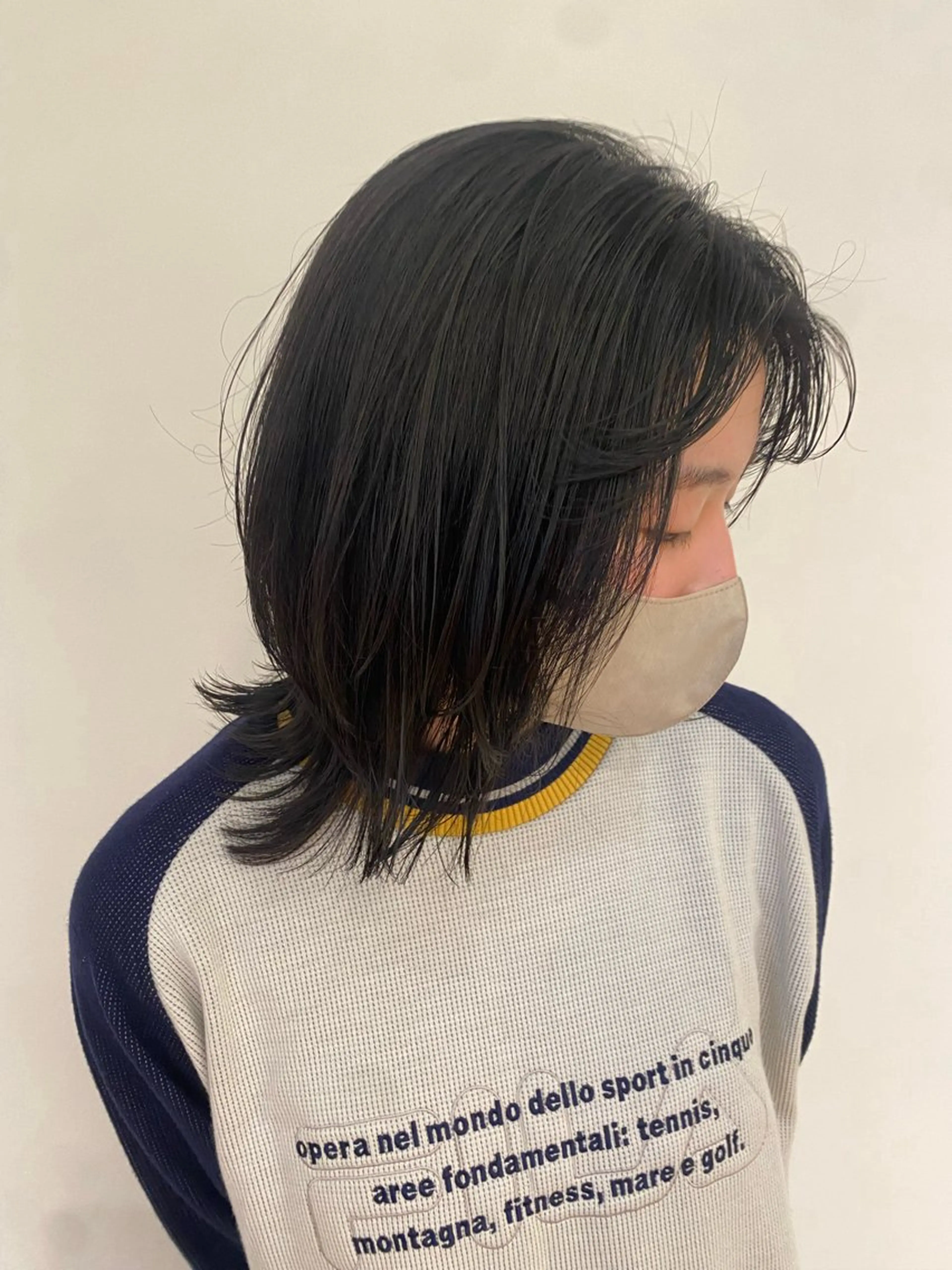 ミディアム レイヤーカット 伊藤 優花のヘアスタイル