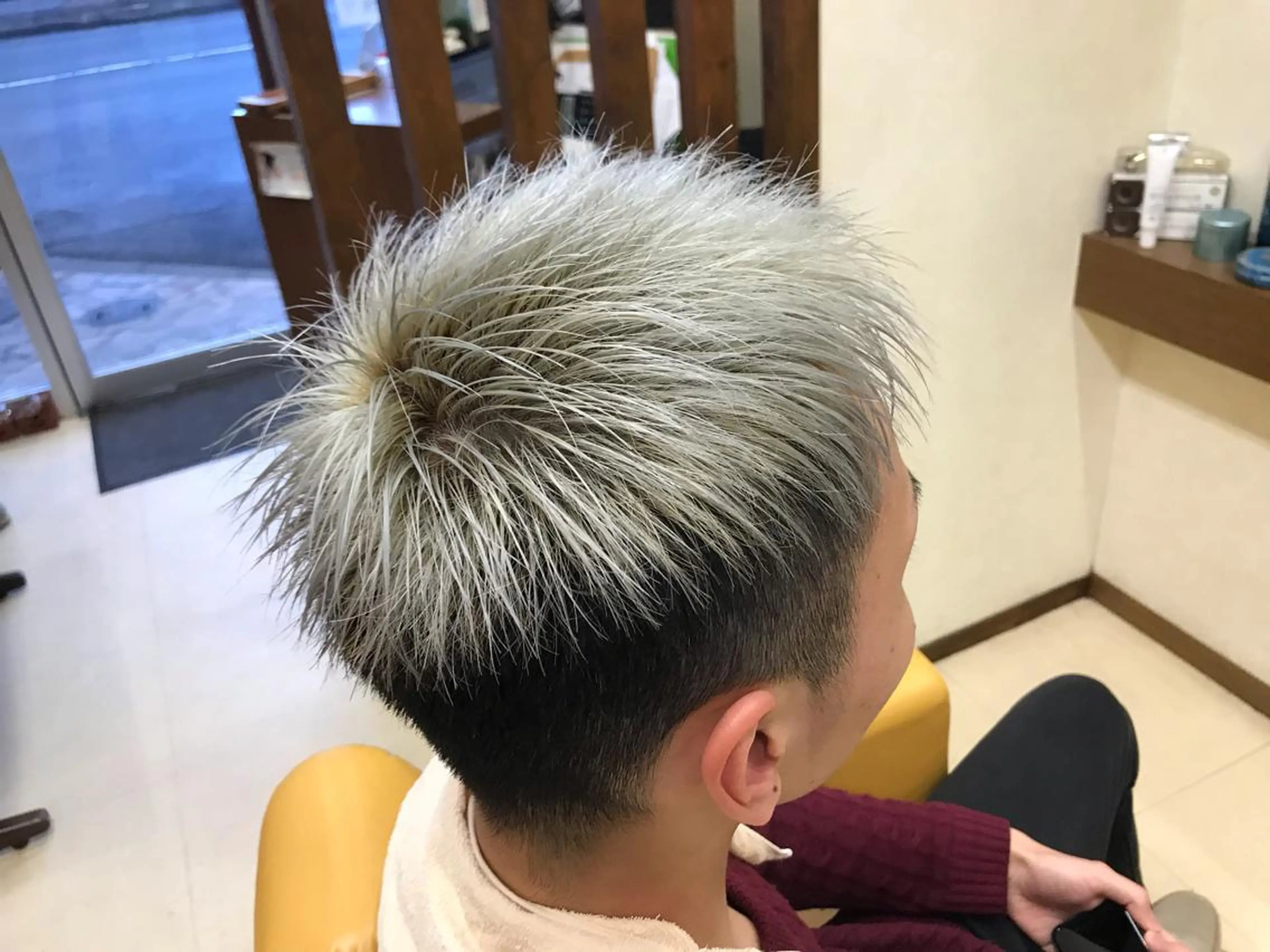 ショート カラー ヘアカラー ハイブリッド美容師！ 藤井 俊壮のヘアスタイル