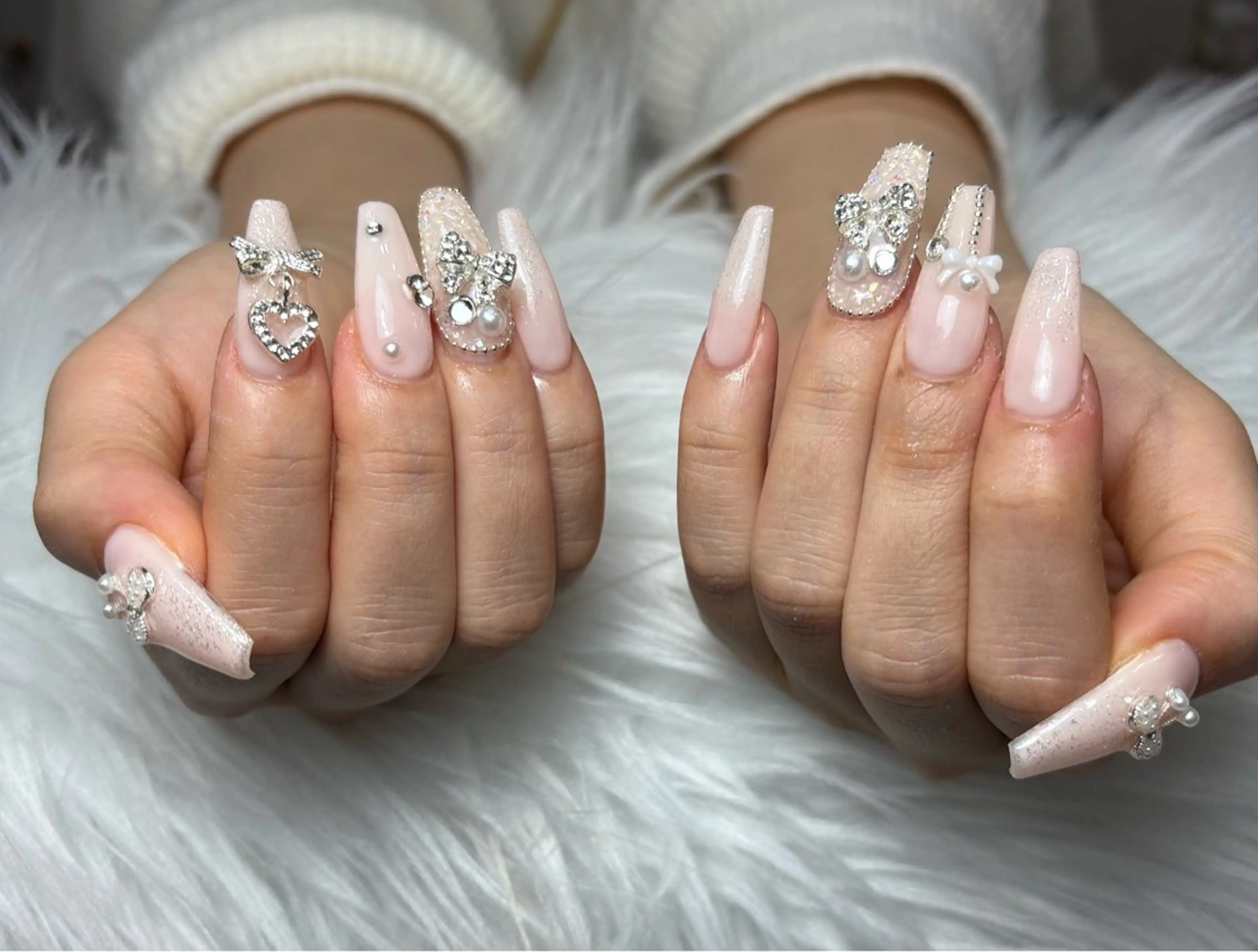 ネイル アートネイル 長さ出し ジェルネイル マグネットネイル ニュアンスネイル なな_ CloudyChanのネイルデザイン