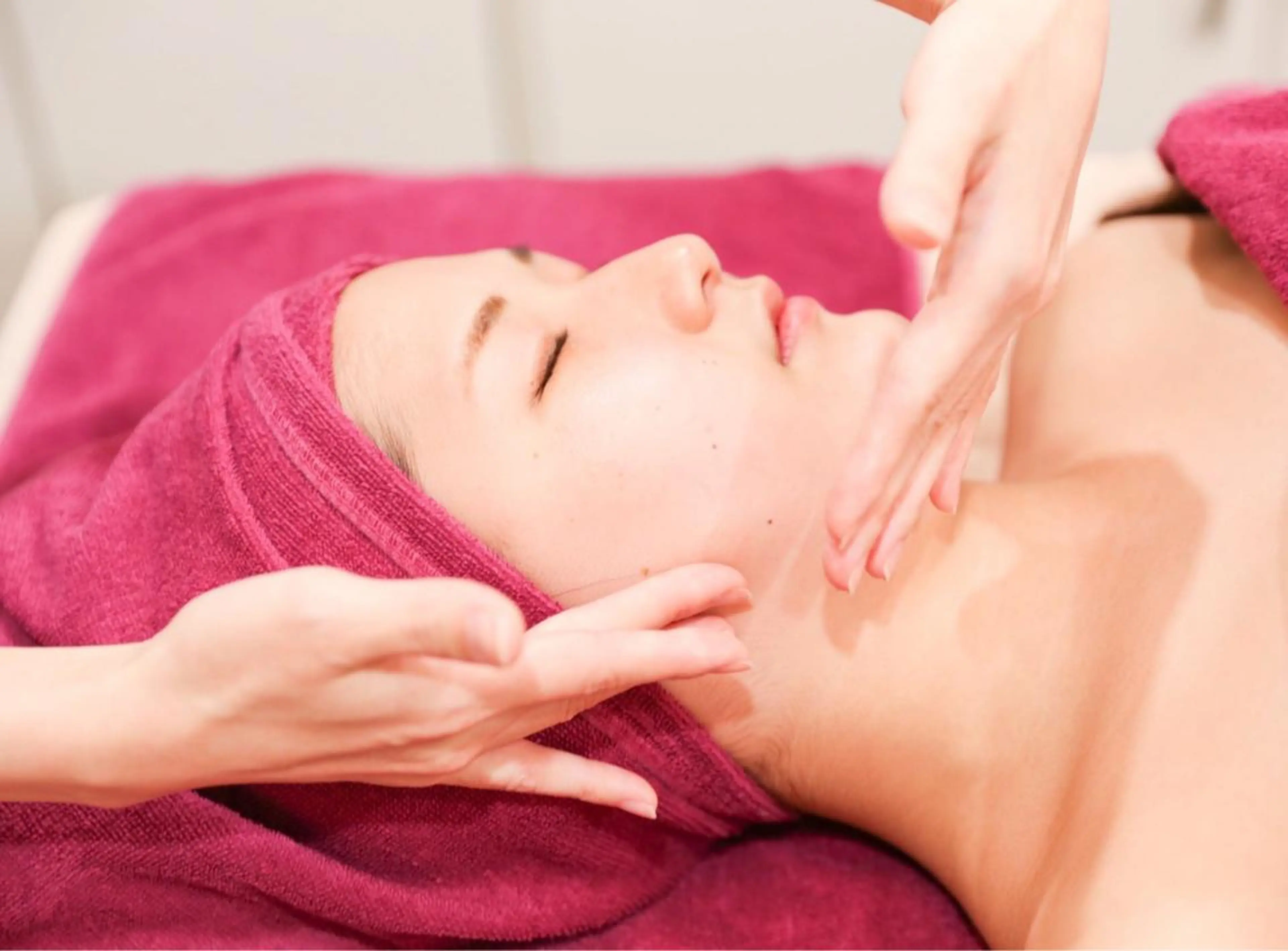 【艶肌💆‍♀️✨】肌育フェイシャルコース(ドライヘッドスパ付き)の写真