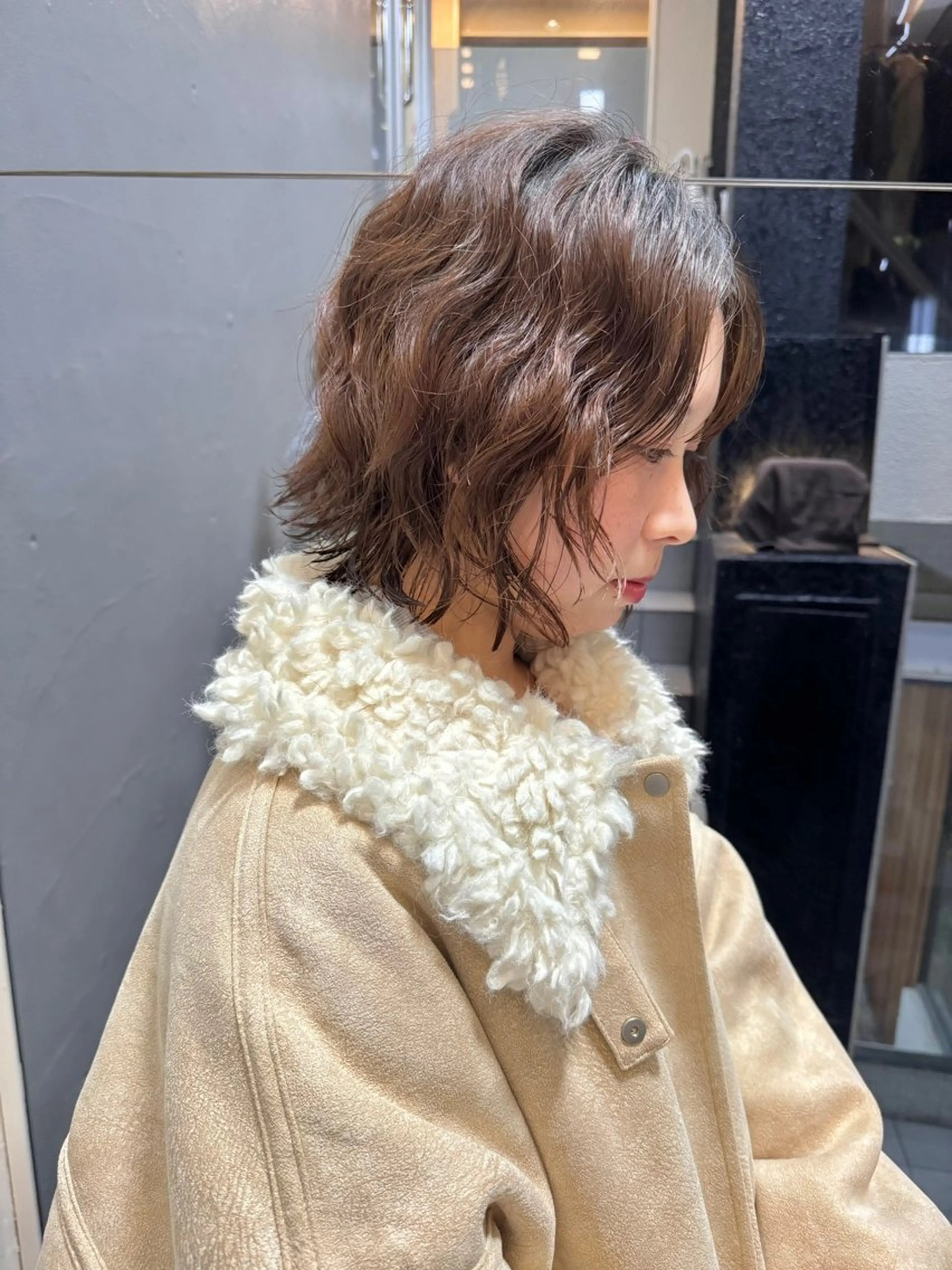 ショート カラー パーマ カット パーマ ナチュラルに目を惹く デザイン/KOHNOのヘアスタイル