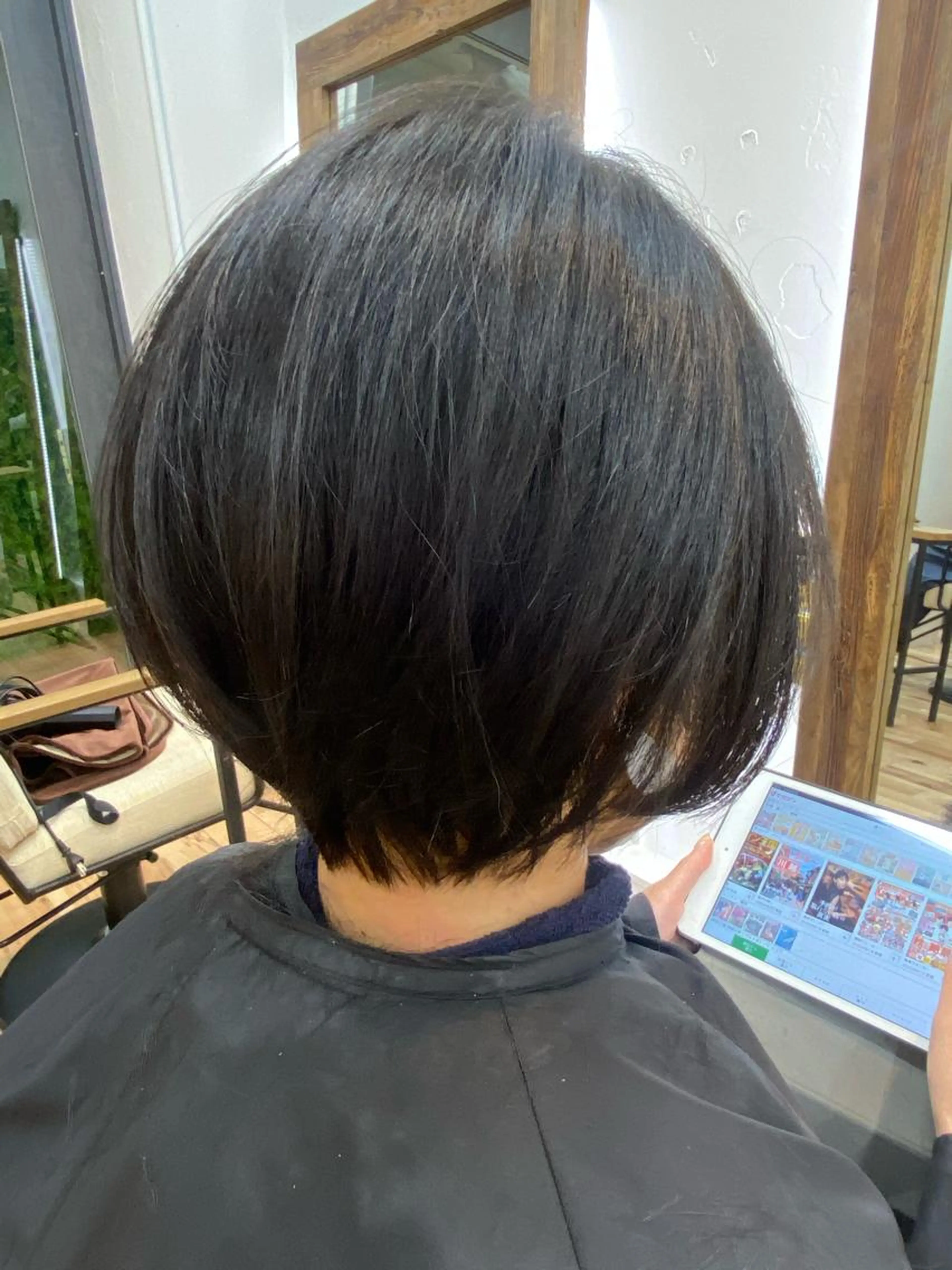 グレイカラー（白髪染め）＋カットの写真