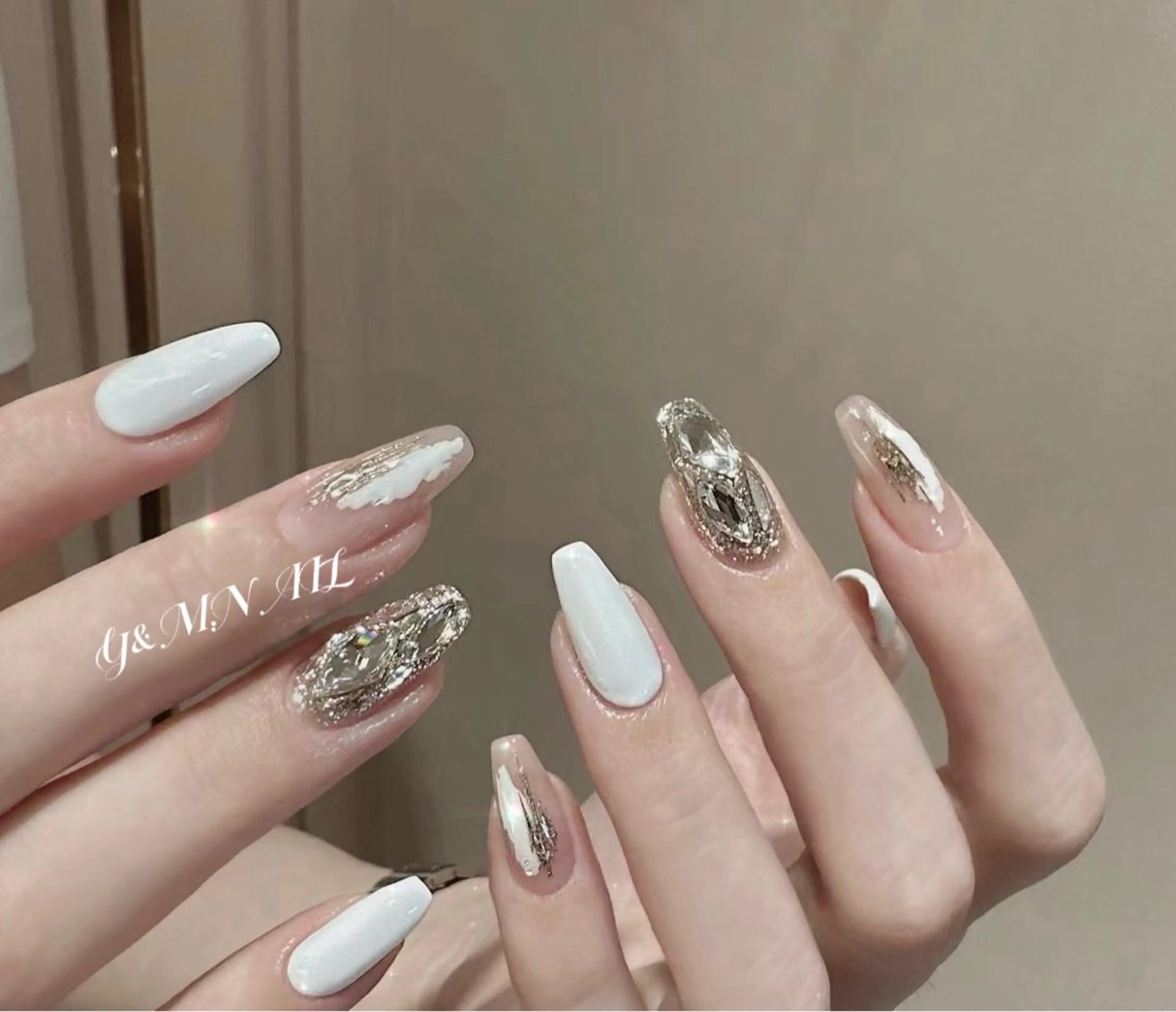 ネイル Ui_Amor (パラジェル)のネイルデザイン