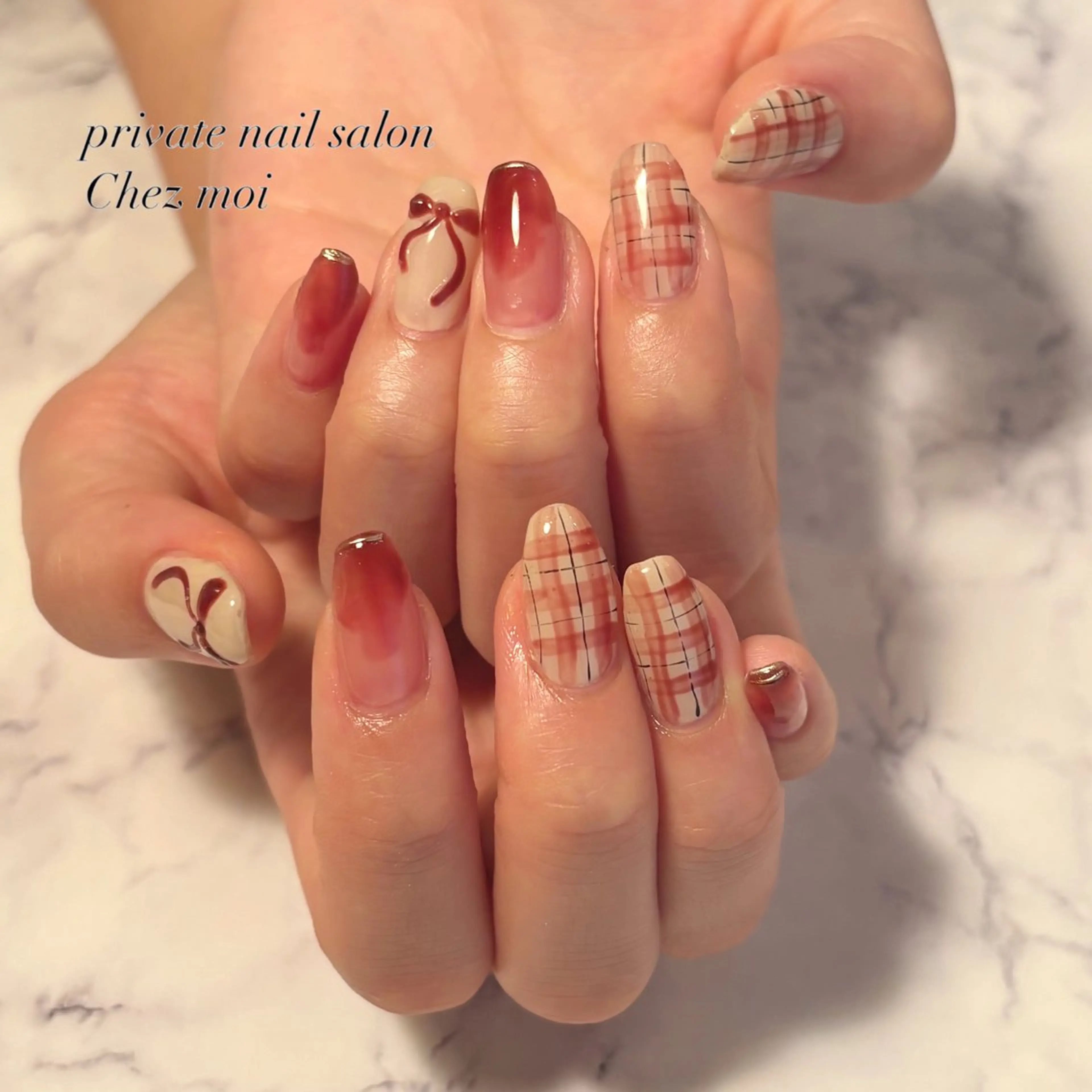 ネイル KOMINE TOMOKOのネイルデザイン