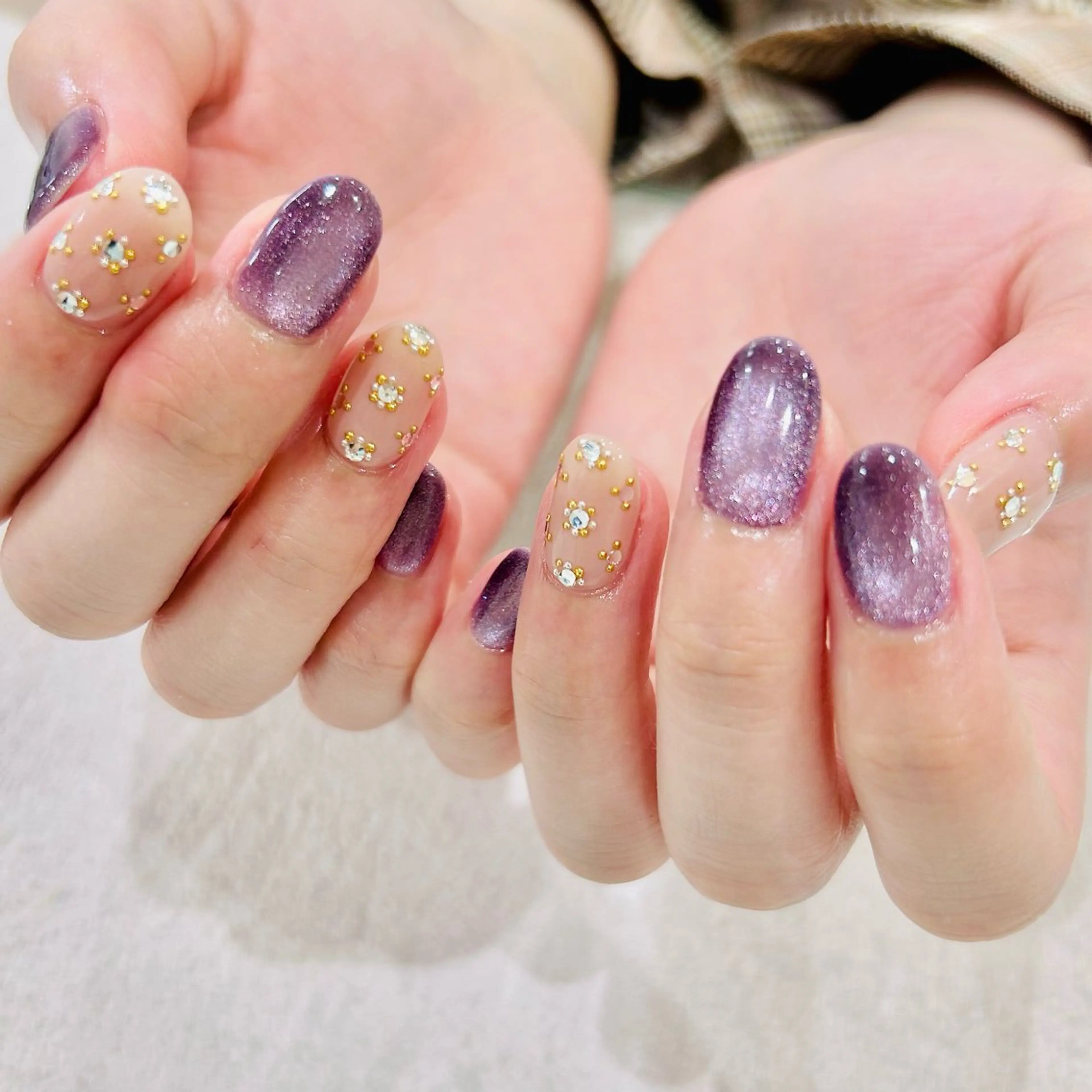 ネイル ジェルネイル パラジェル ストーンネイル ハンドネイル muum_nail 新宿2分 三丁目1分のネイルデザイン