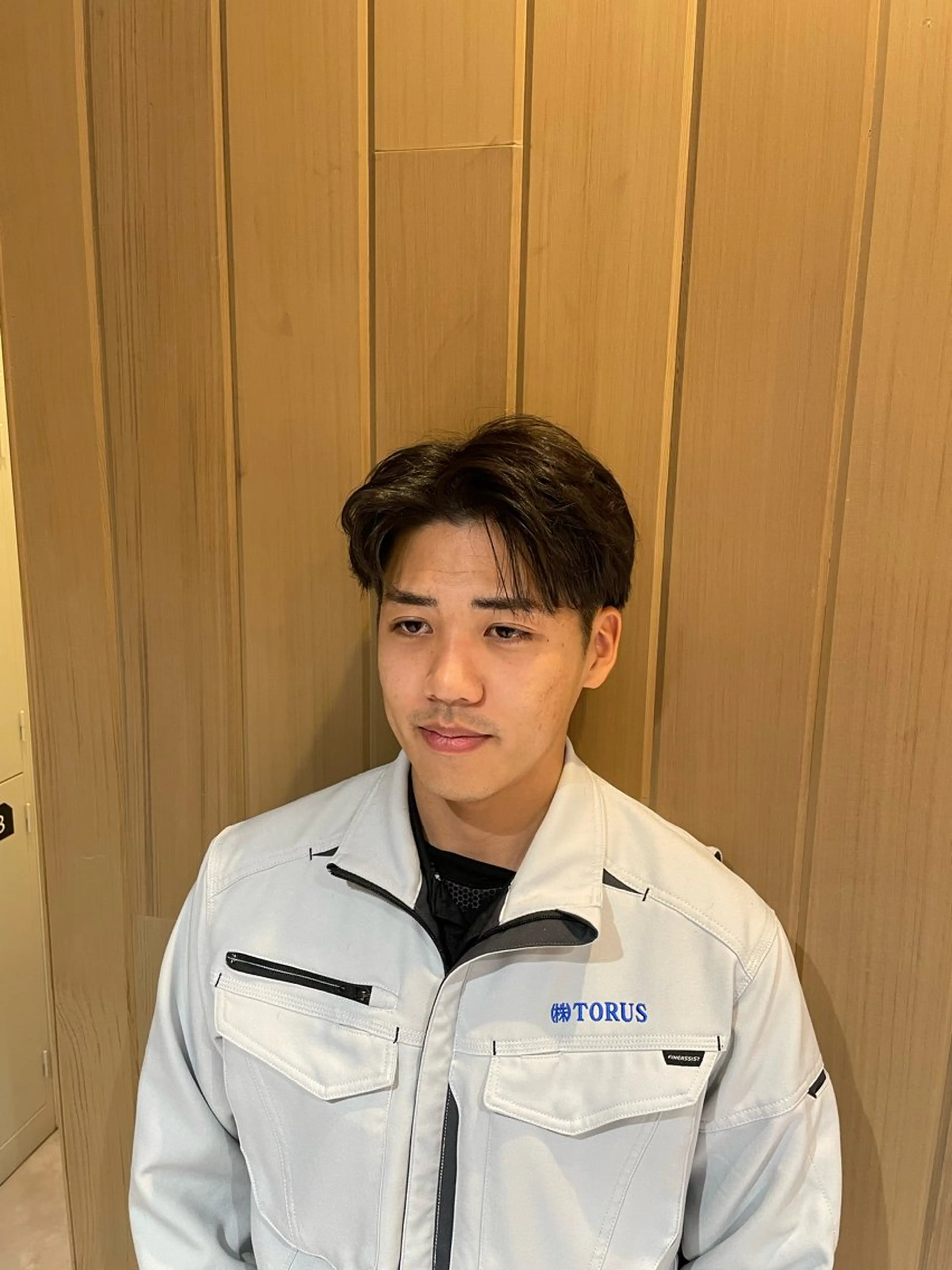 メンズ センターパート カット パパス| 尾頃功明のヘアスタイル