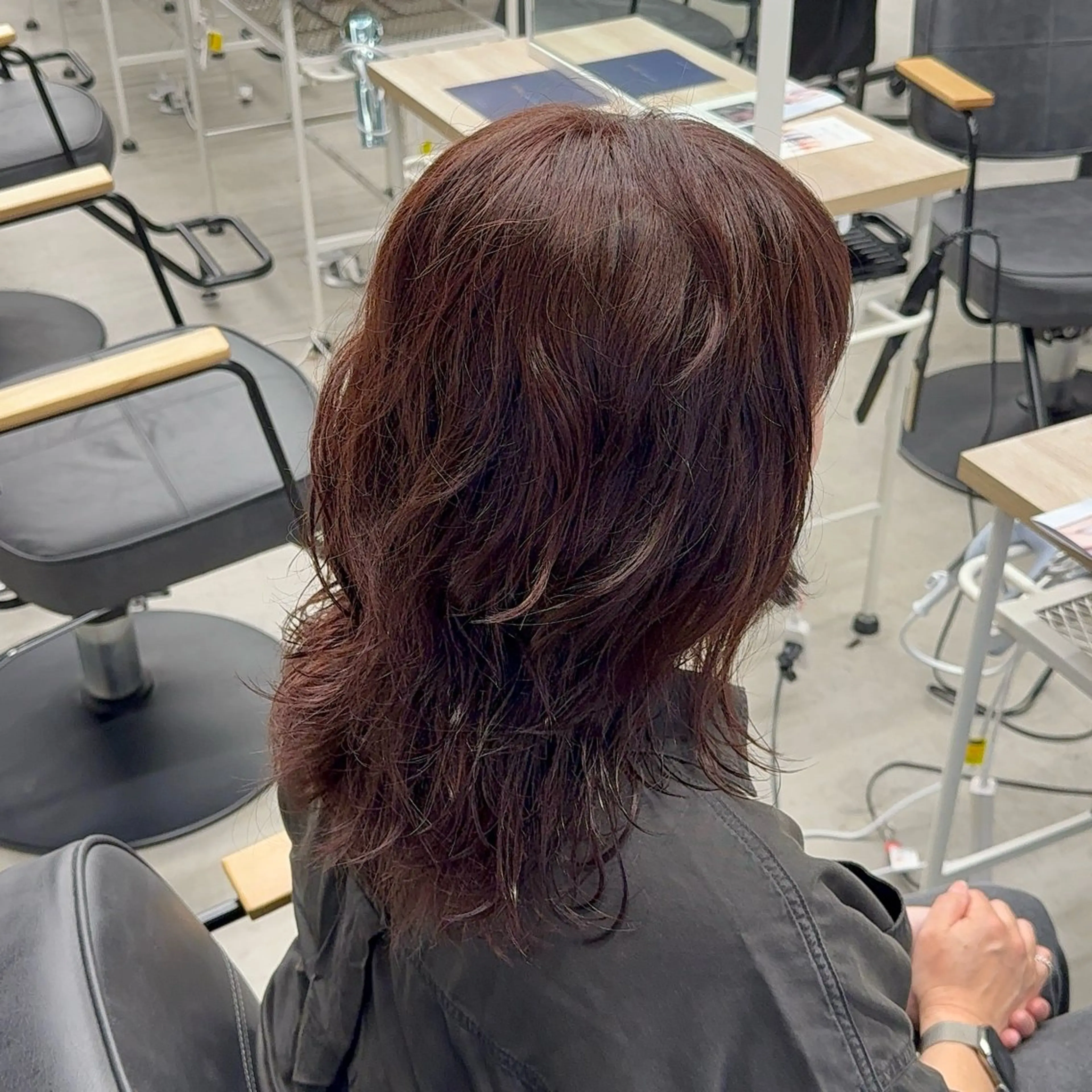 ミディアム カラー パーマ ヘアカラー トリートメント 【派手髪】【個性派】 lilica💫⚡️のヘアスタイル