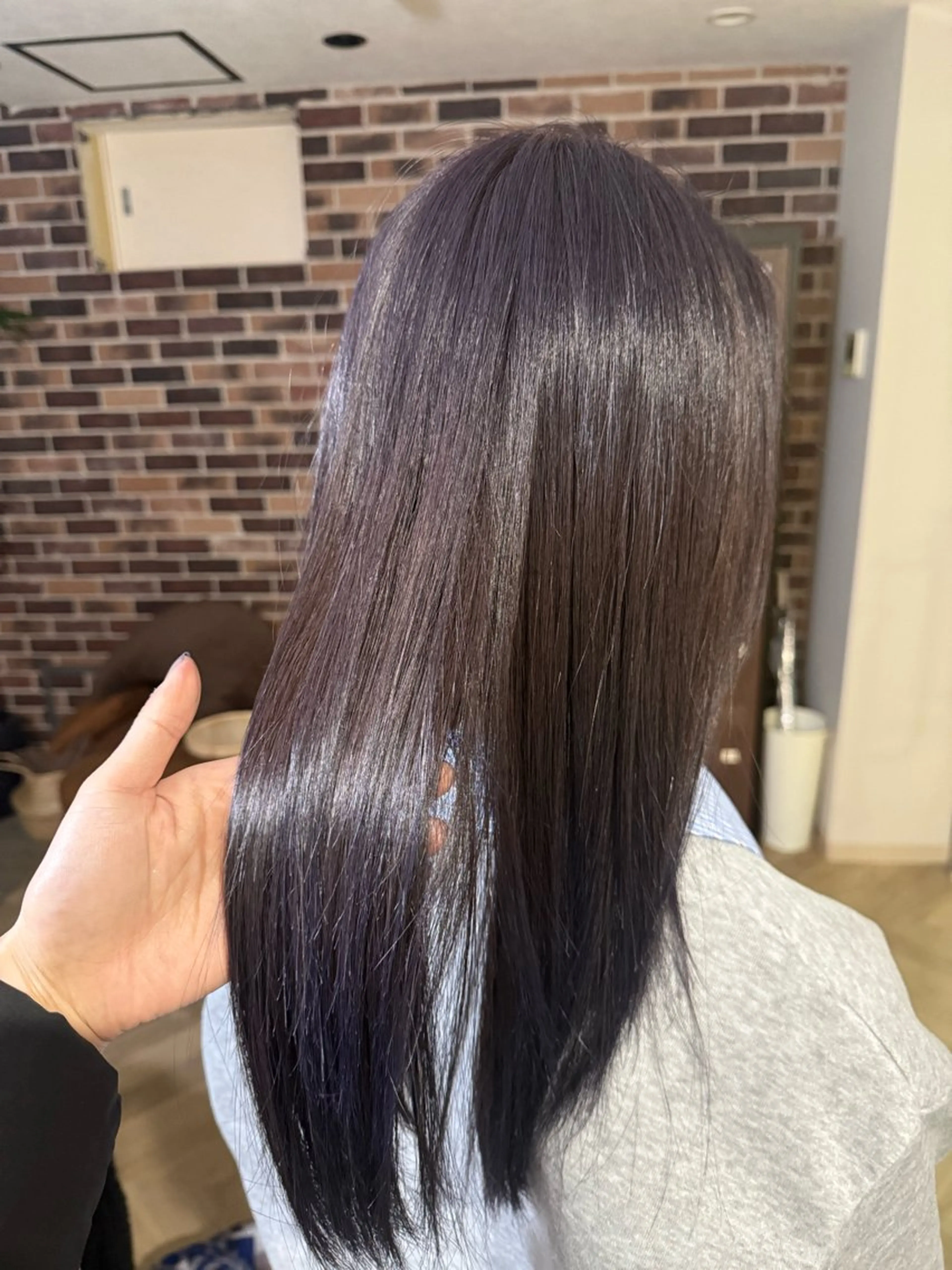 ロング カラー 透明感カラー イルミナカラー AROMA hair 🫧fuyukaのヘアスタイル