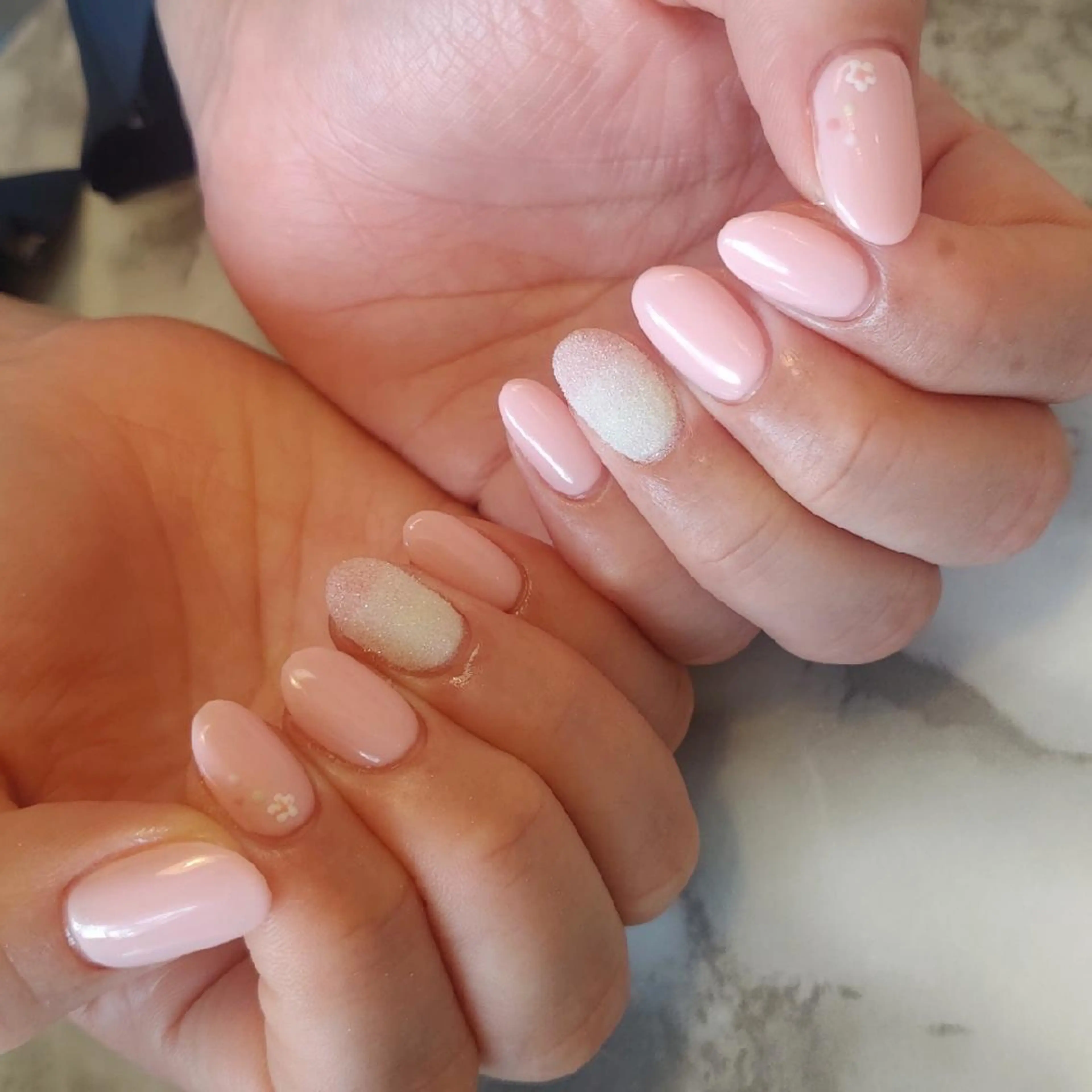 ネイル 春ネイル ジェヌインネイル 河内のネイルデザイン