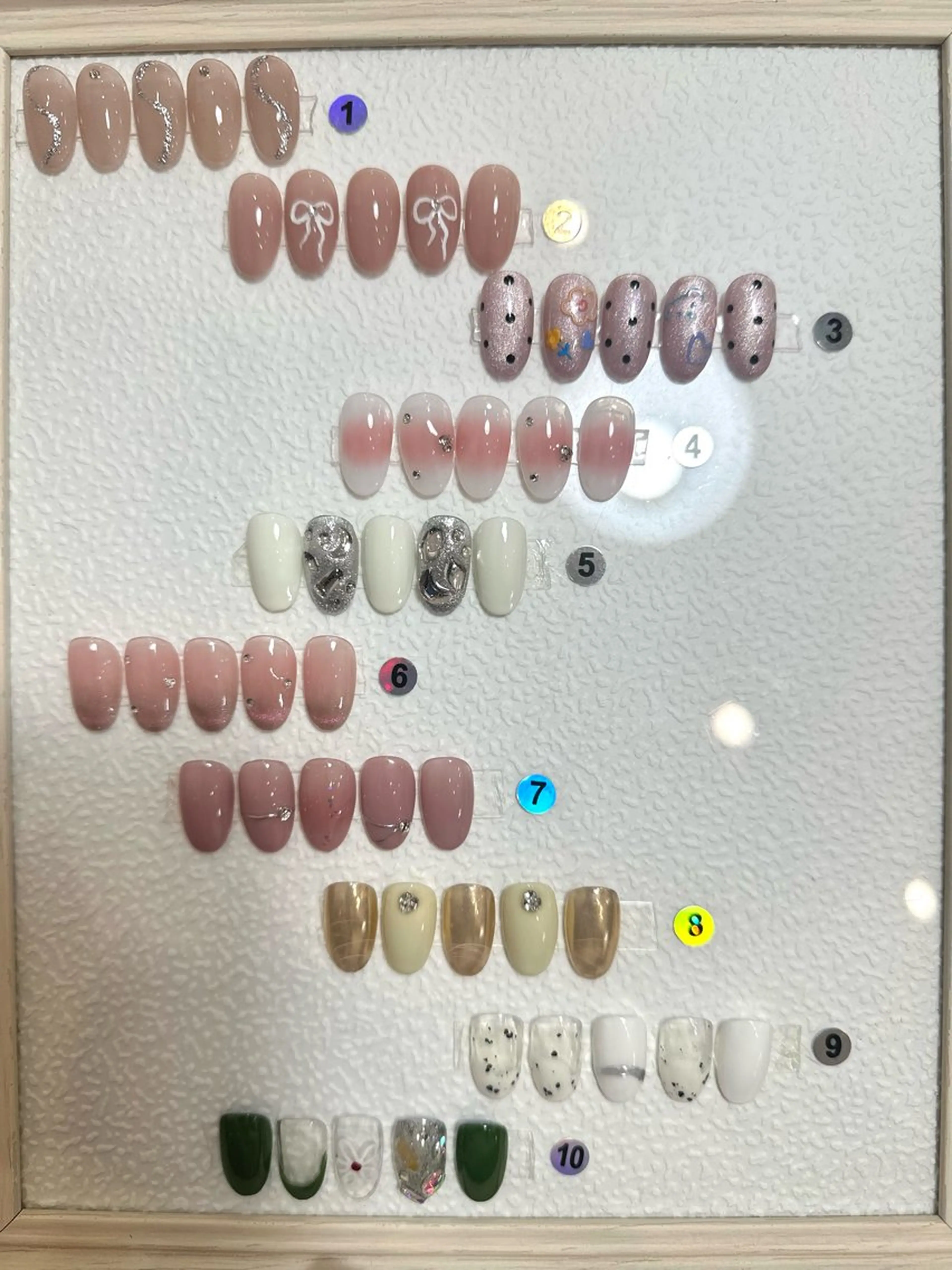 ネイル ishiro 🍂のネイルデザイン