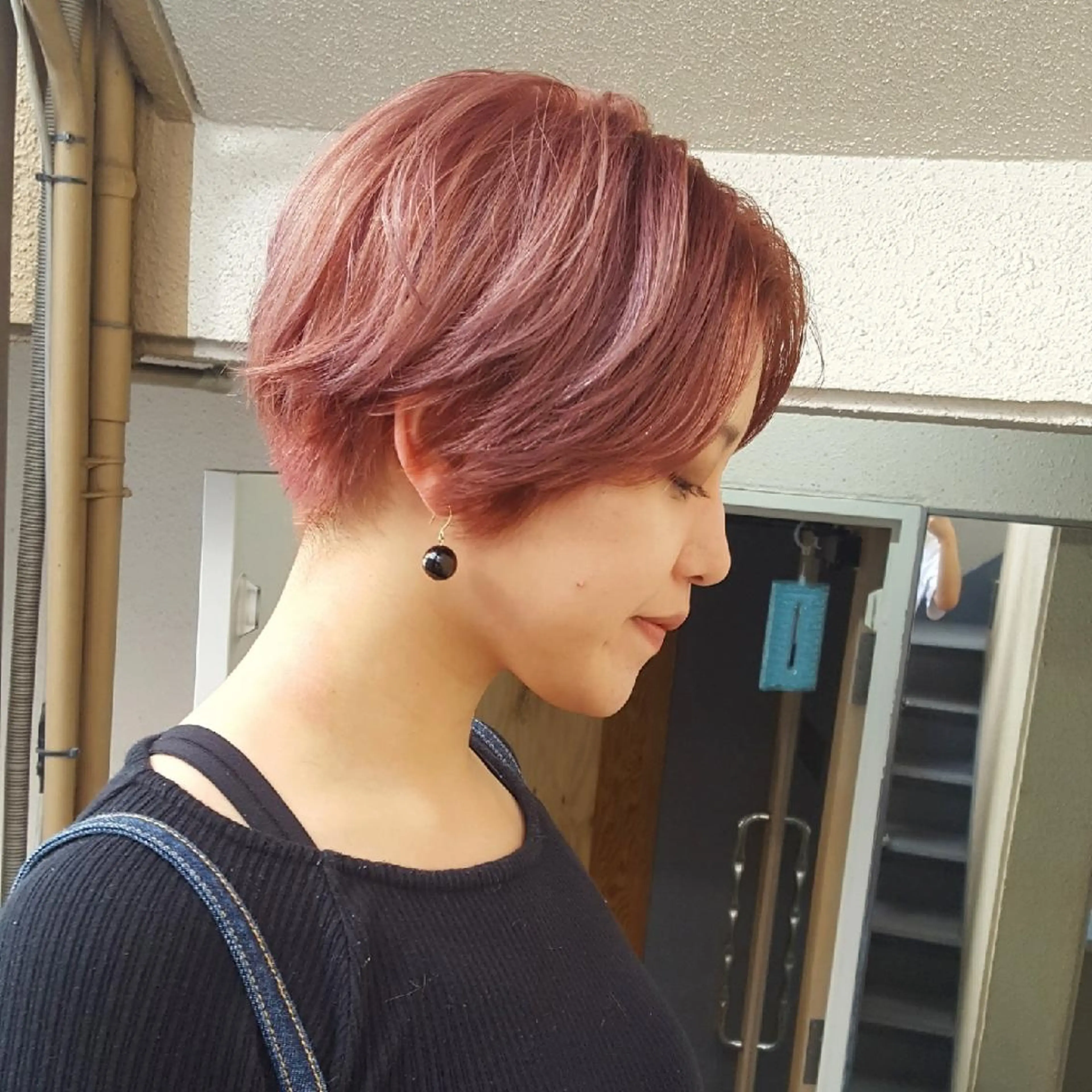 ショート カラー ブリーチ ピンクカラー 🔳髪質改善🔳 岡本陽のヘアスタイル