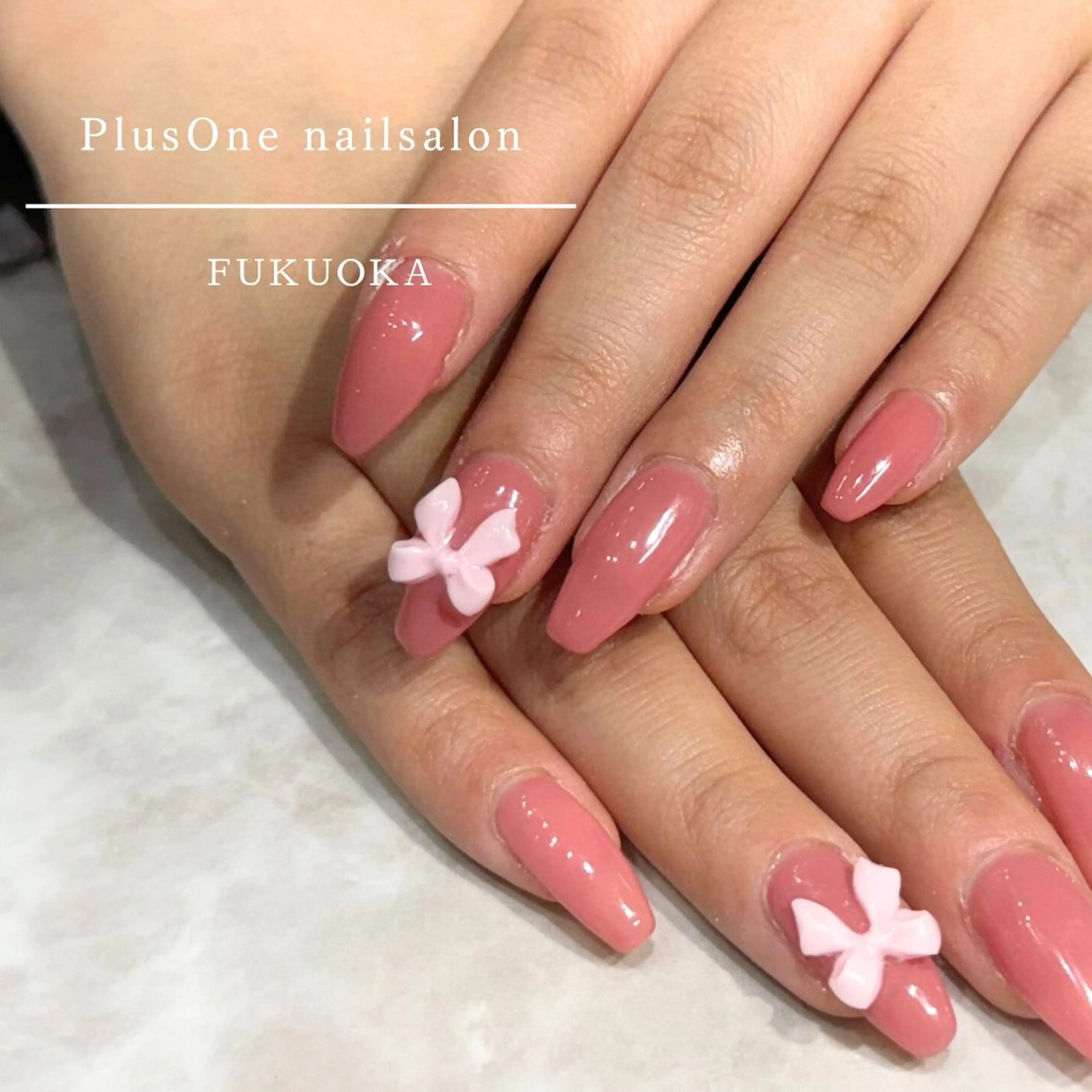 ネイル アートネイル ジェルネイル ピンク リボン ハンドネイル PlusOnenailsalon所属・粕屋ネイル＆耳つぼ 🫧Natsumiのネイルデザイン