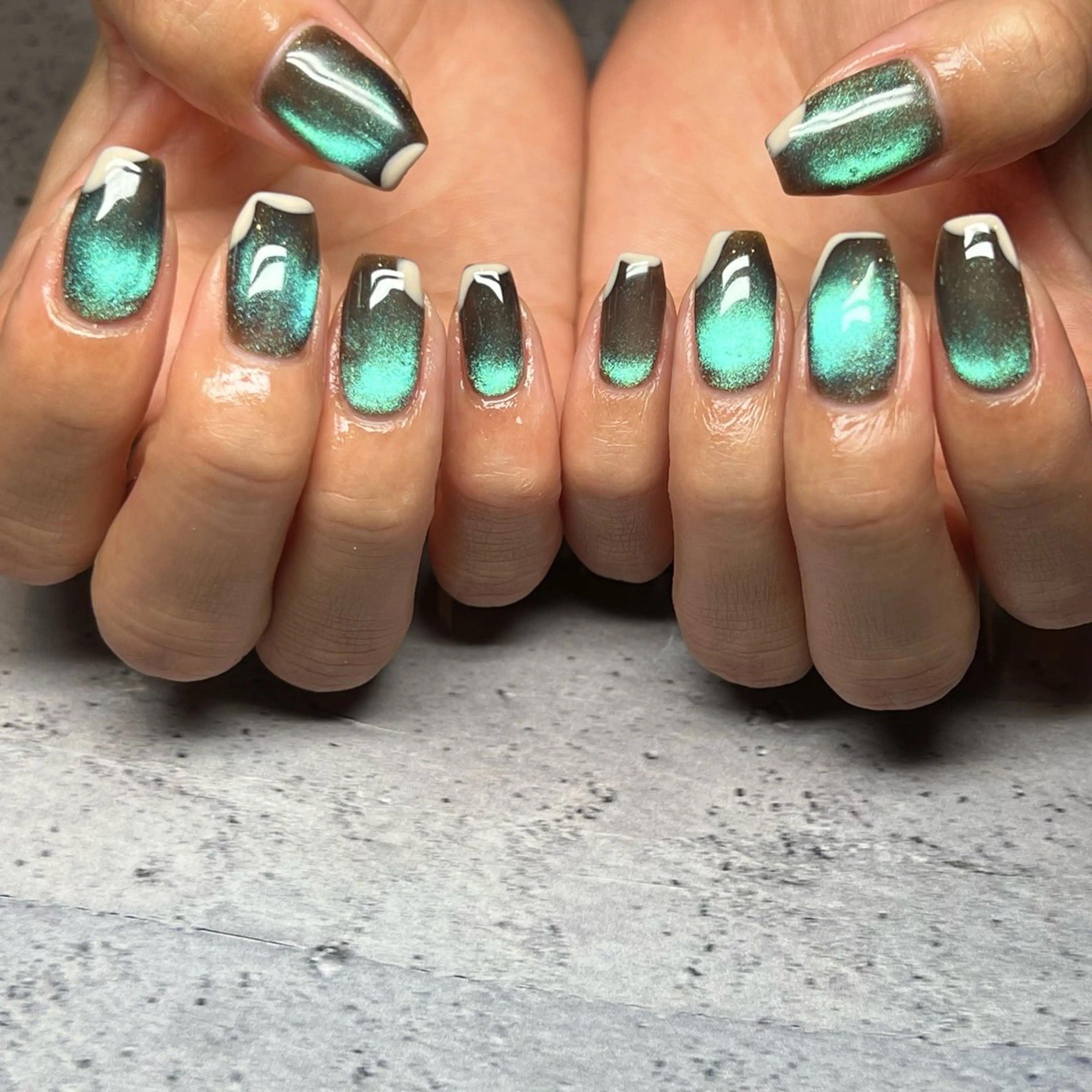 ネイル ハンドネイル 𝐫𝐚𝐢 𝐧𝐚𝐢𝐥の眉毛・アイブロウイメージ