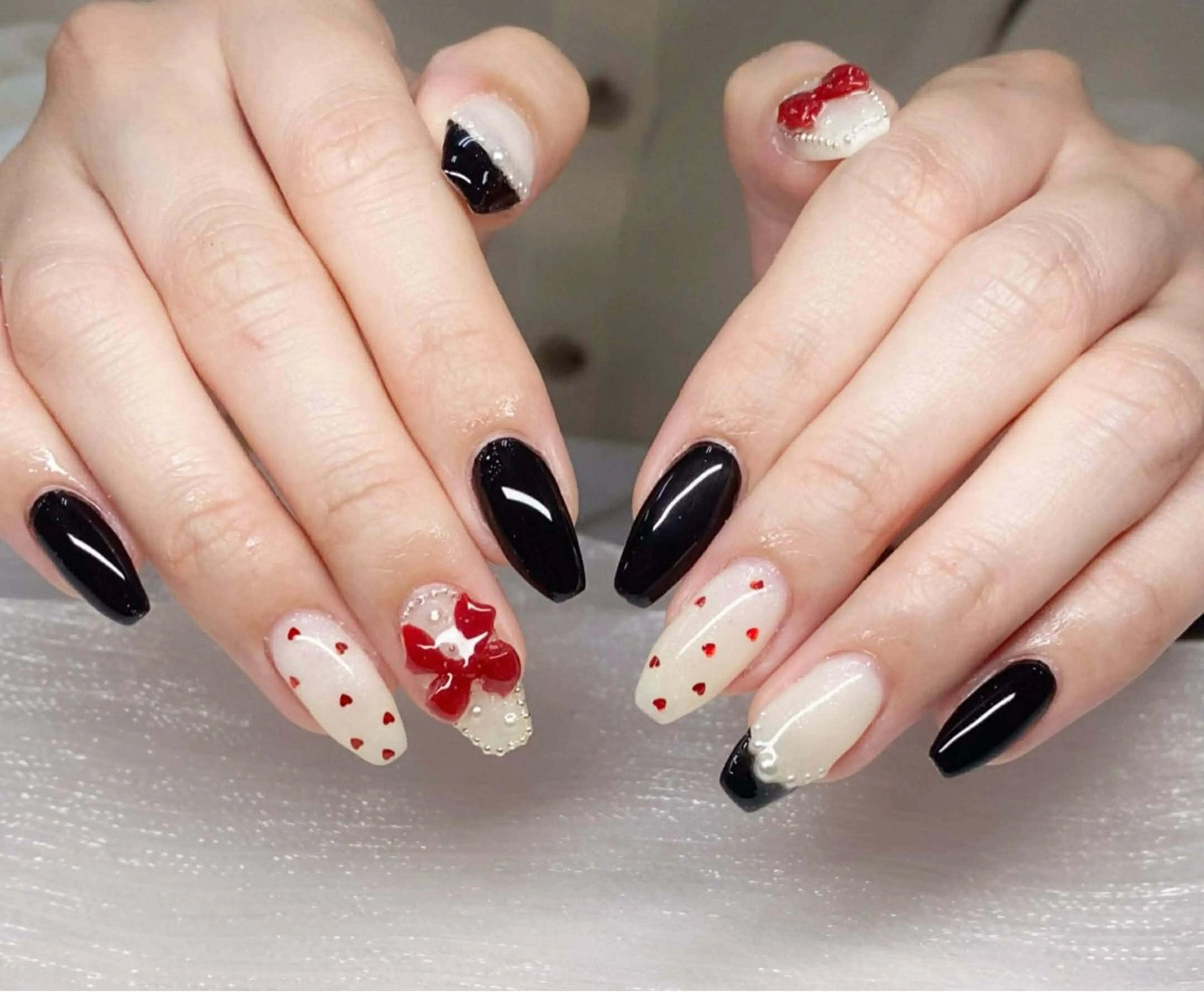 ネイル 成人式 フレンチネイル グラデーション 韓国ネイル マグネットネイル ハンドネイル Squeen Nailのネイルデザイン