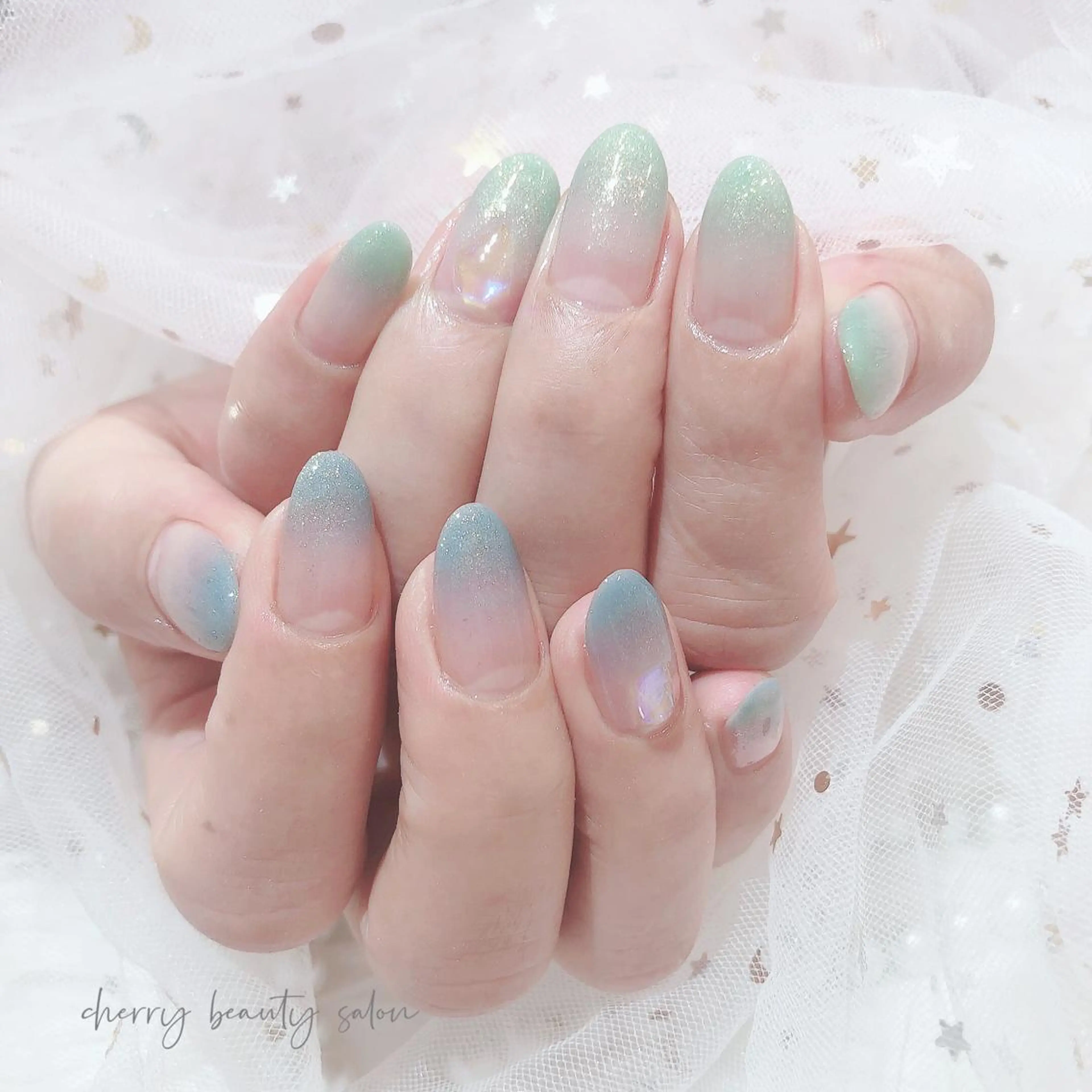 ミディアム SAKURA 🍒のネイルデザイン