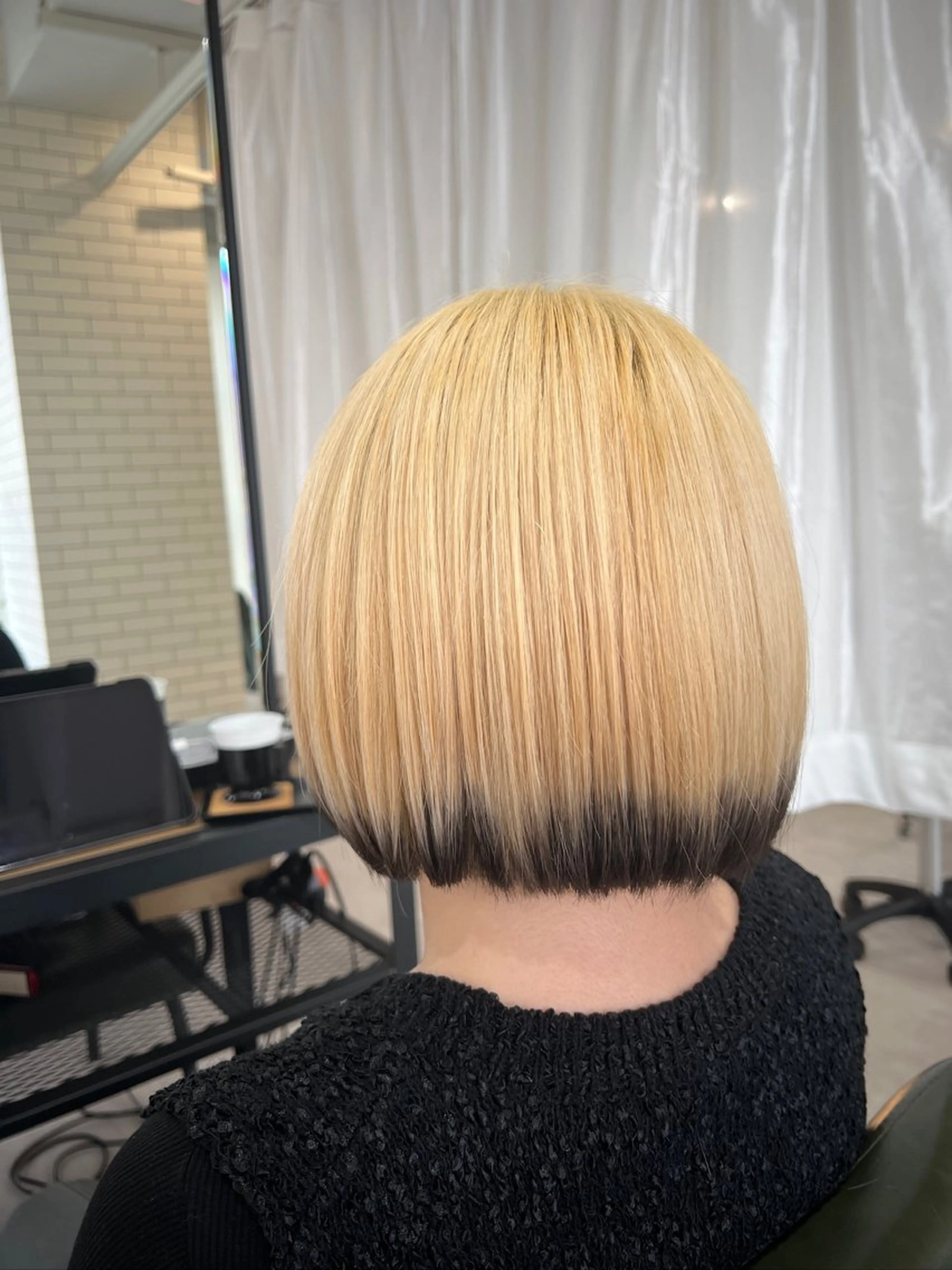 ショート カラー 黒髪 ブロンド デザインカラー tlim by envy所属・三ノ宮美容室tlim byenvy石塚康平のヘアスタイル