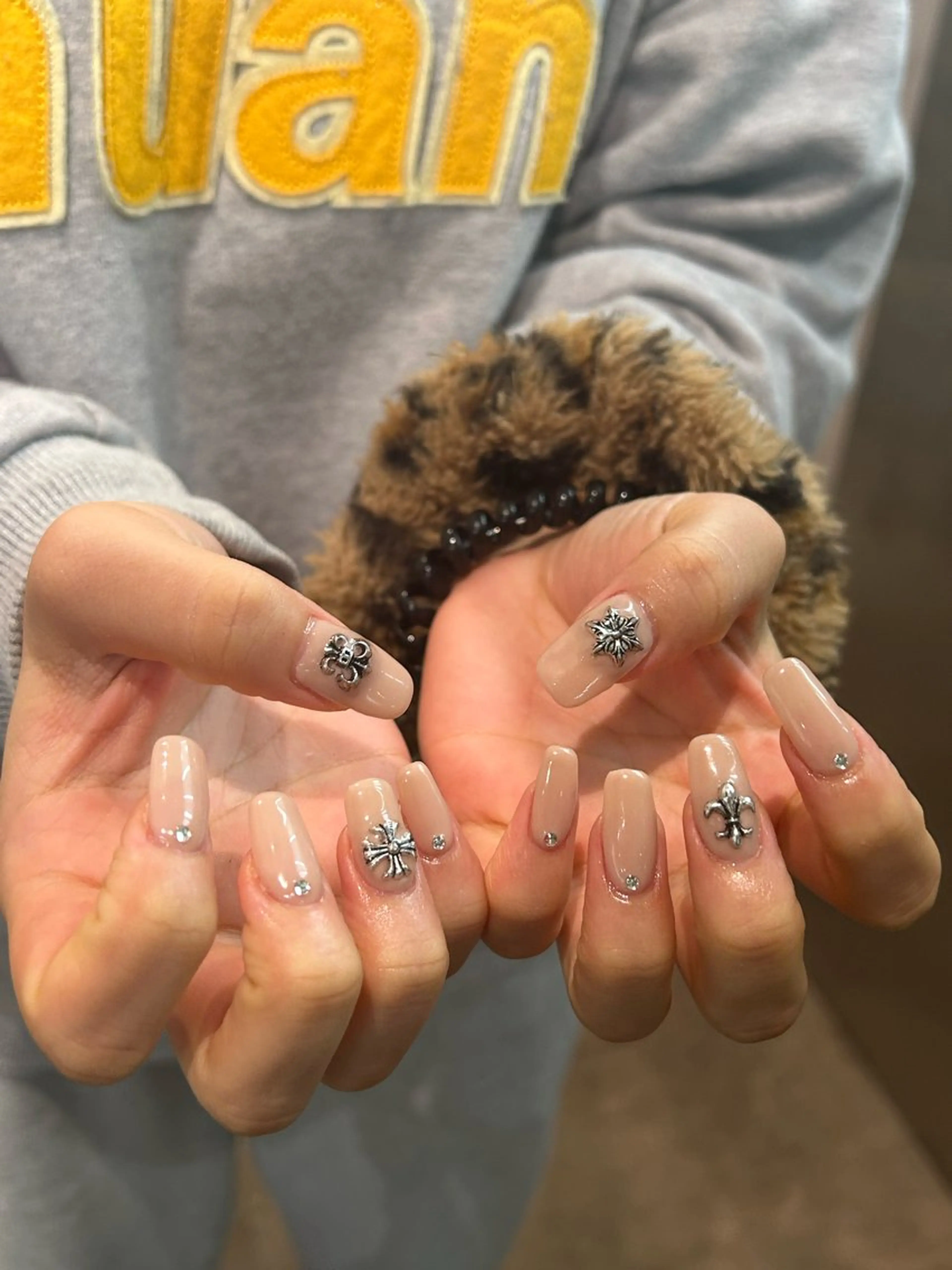 ネイル ꪆৎ平行アーチ ྀི ワカナの眉毛・アイブロウイメージ