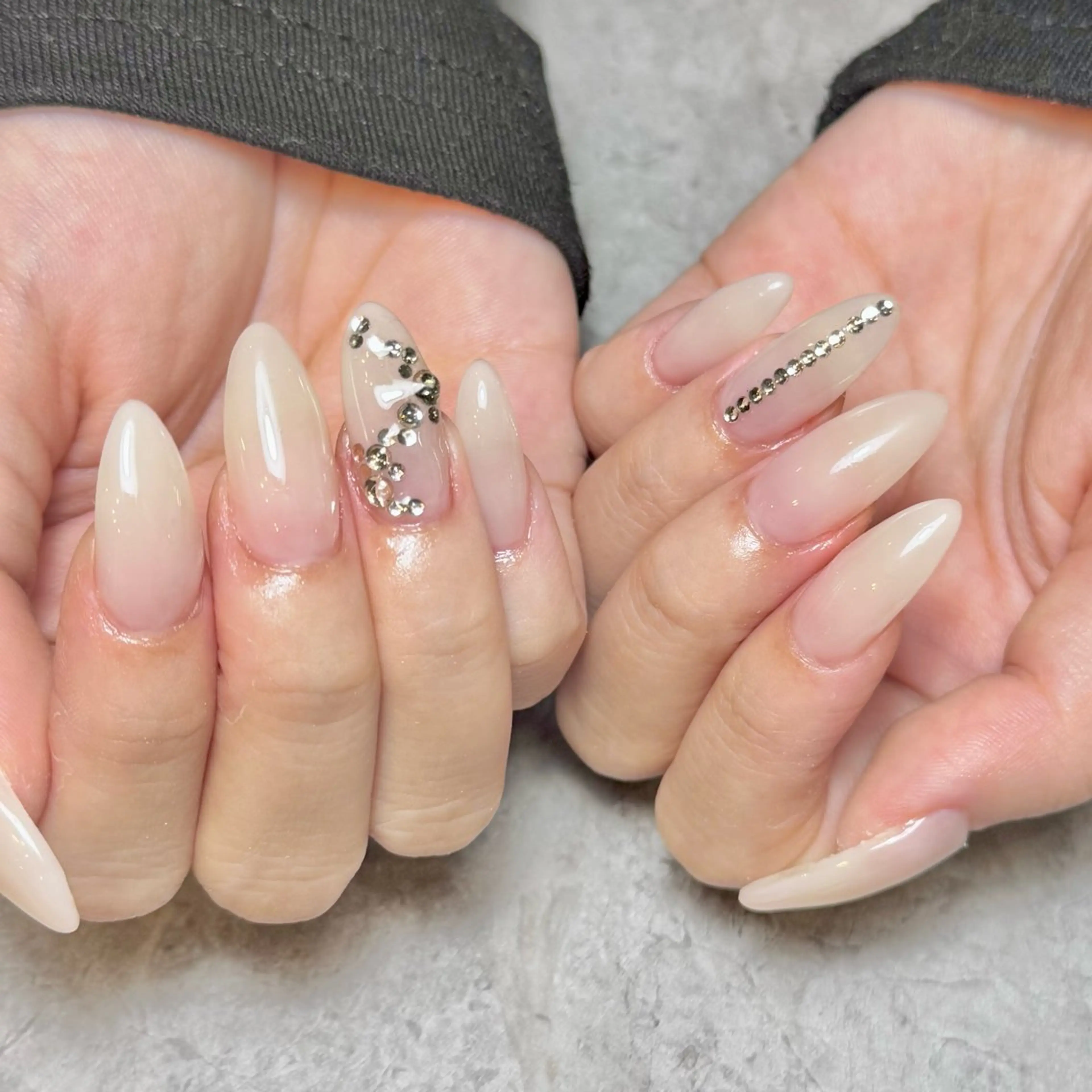 ネイル ガーリー グラデーション キラキラネイル ワンホンネイル ハンドネイル Nail Salon Lillion【リリオン】所属・lillion karenのネイルデザイン