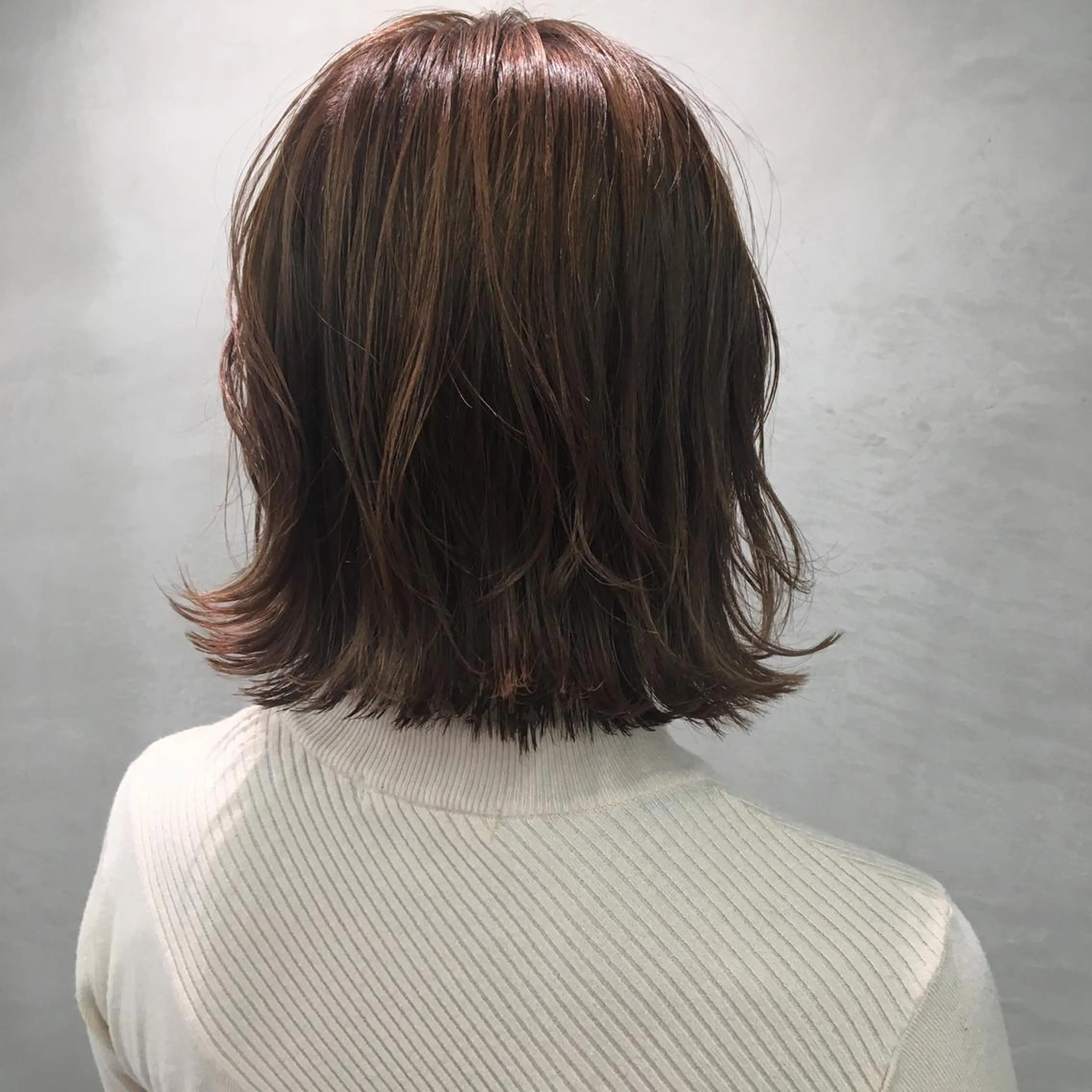 ミディアム イラブ ちかのヘアスタイル